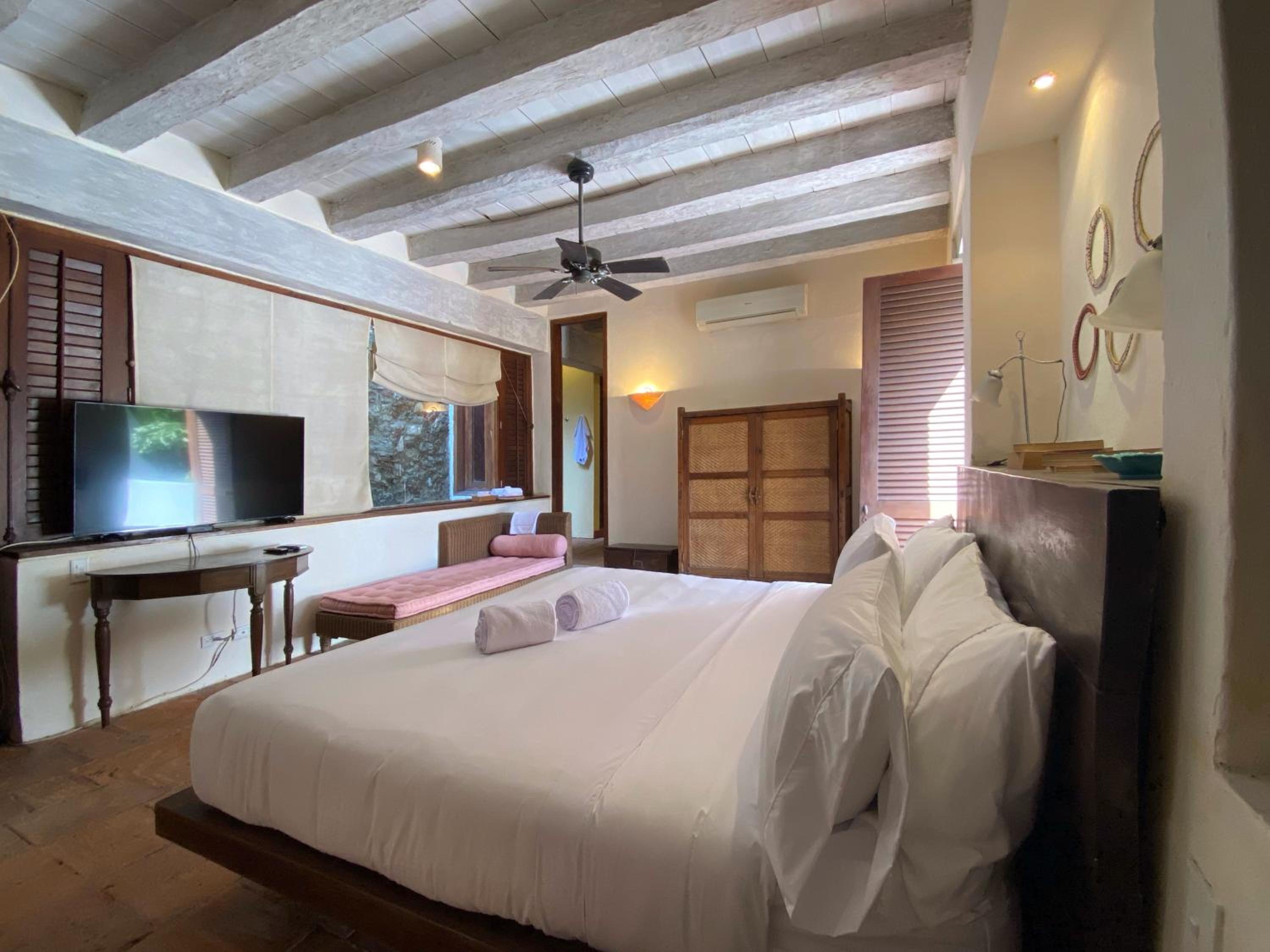 Stunning 4BR in Cartagena