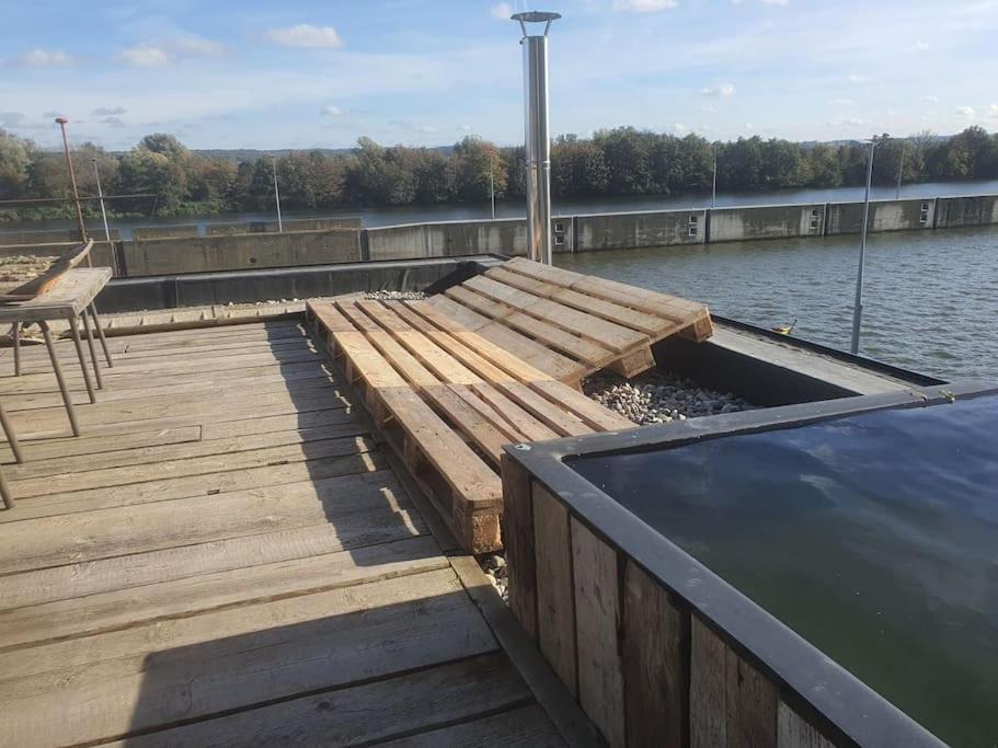 Waterside Zen - Maastricht