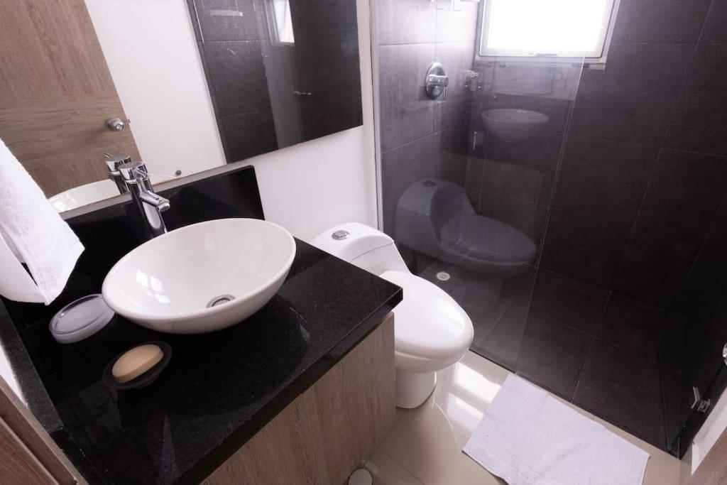 Beautiful bay view apartment at infinitum