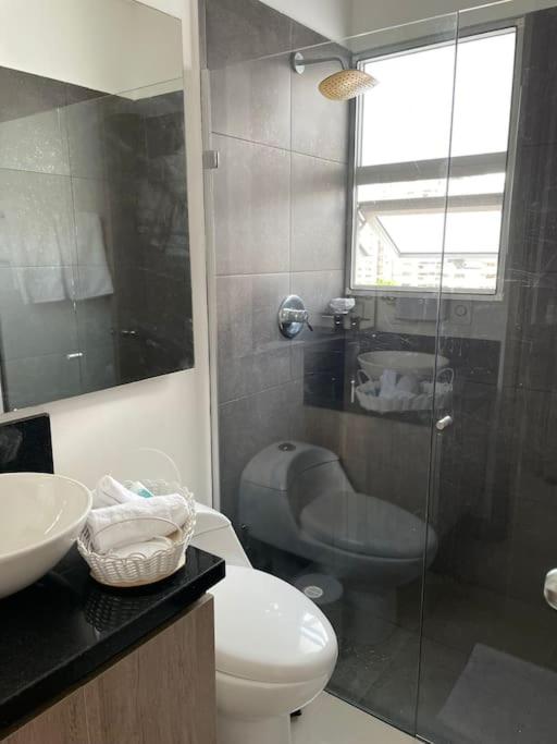 Beautiful bay view apartment at infinitum