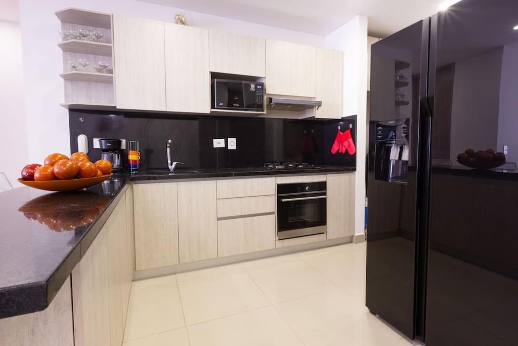 Beautiful bay view apartment at infinitum