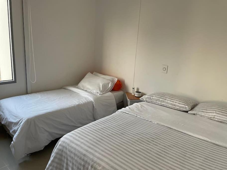 Beautiful bay view apartment at infinitum