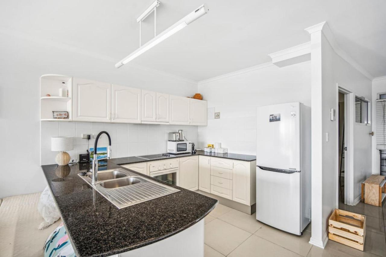 Cullen Bay 3BR Oceanview Bliss