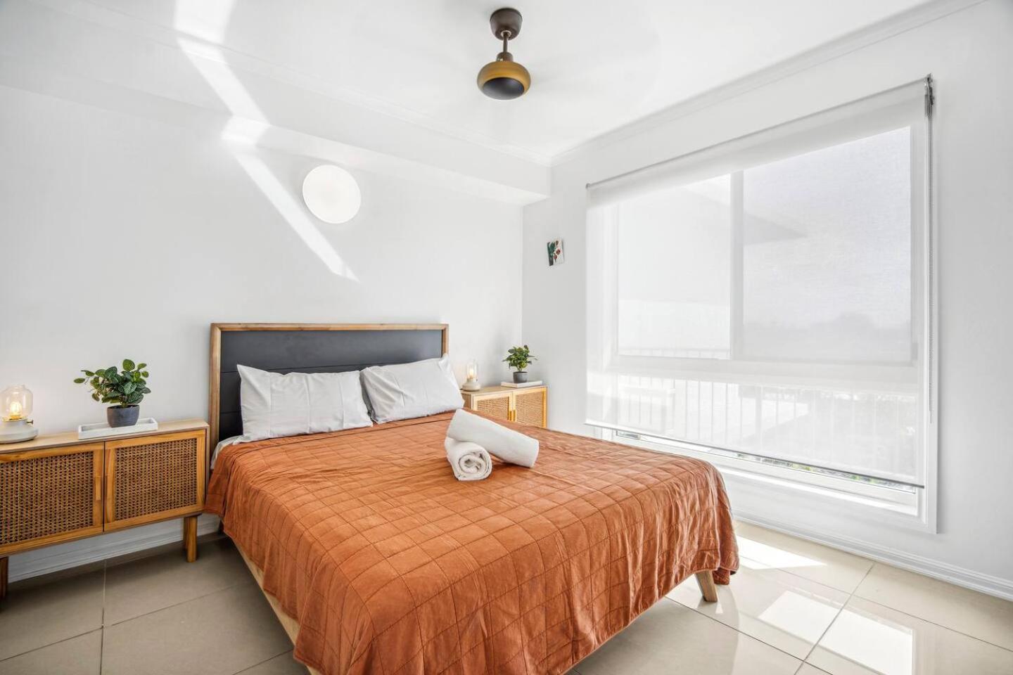 Cullen Bay 3BR Oceanview Bliss