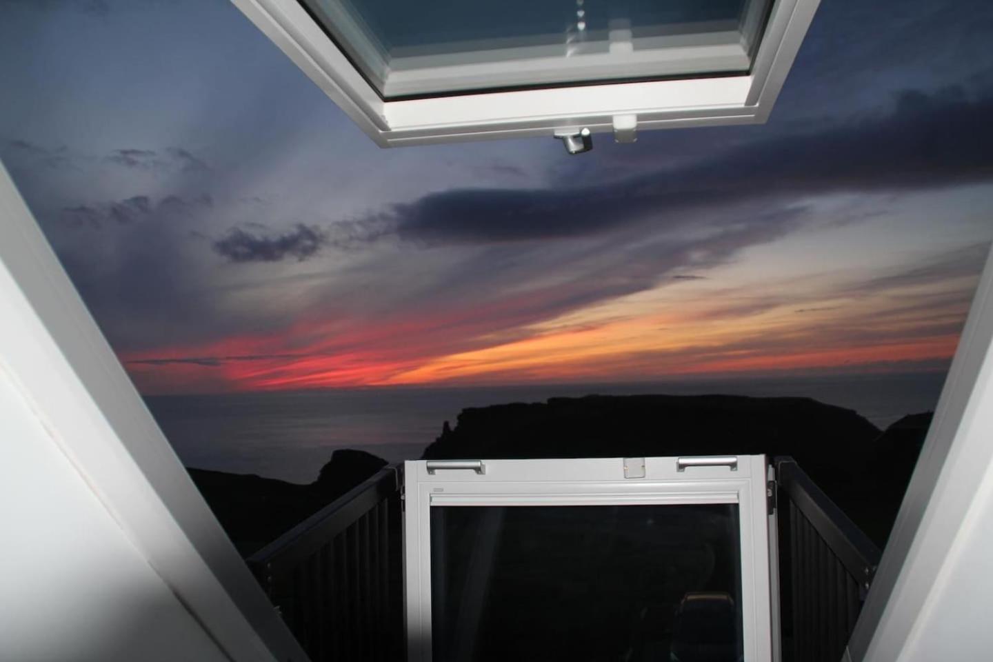 Camelot House 1 Bed Duplex Sea View Cabrio Balcony view 3