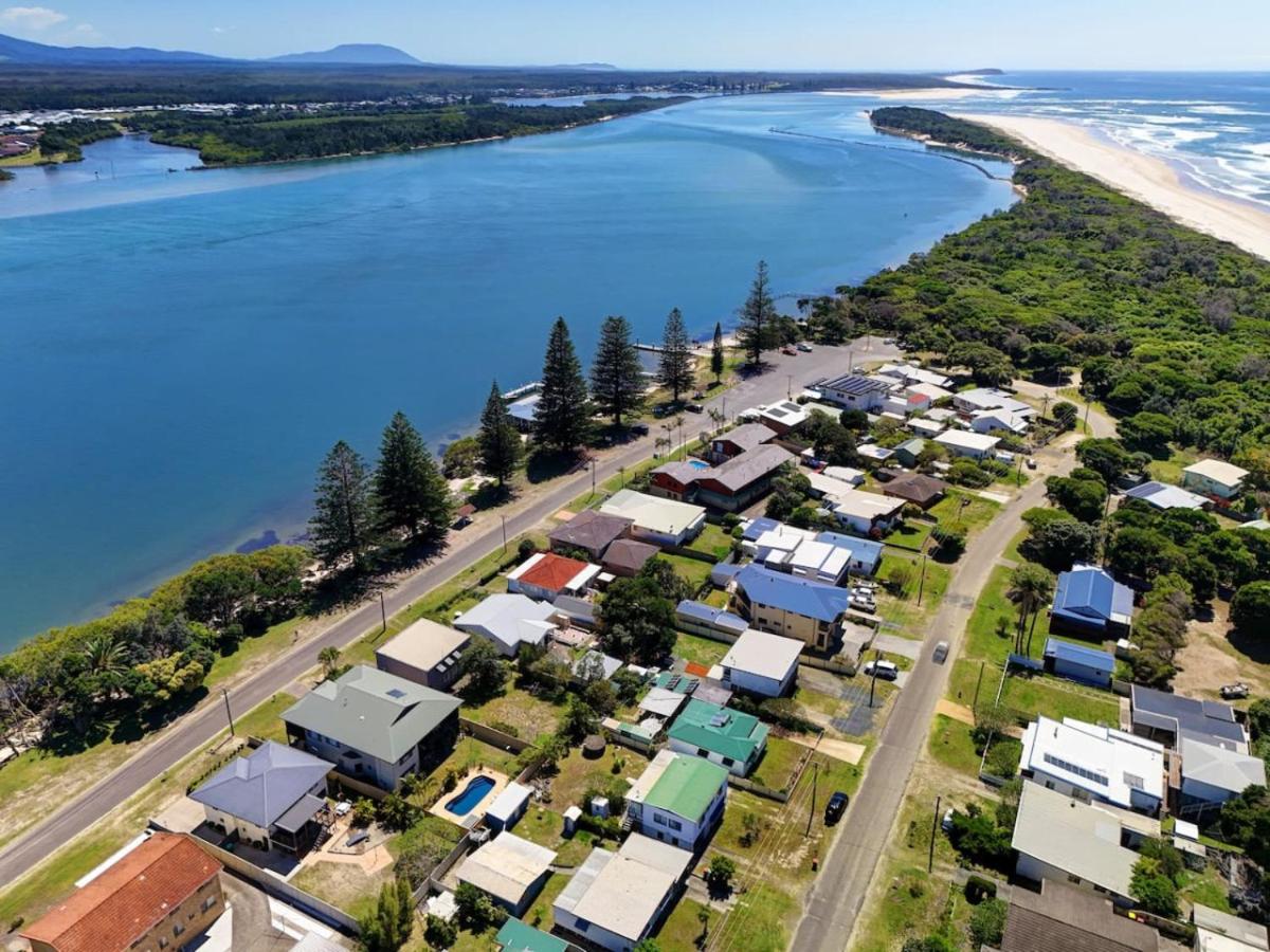 Manning Point Heights Upstairs