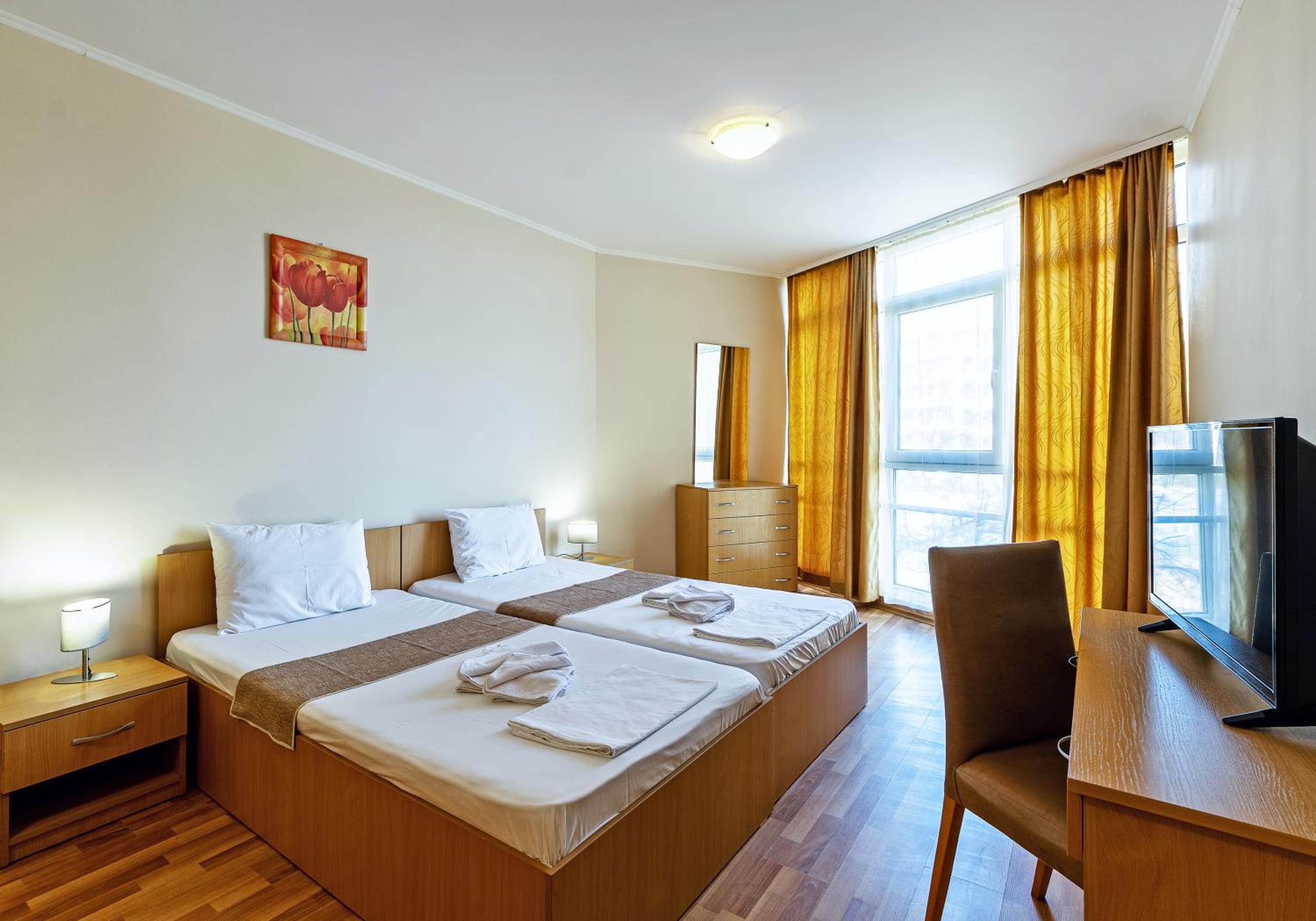 All-Year-Round Beach Haven Rooms & Apartments
