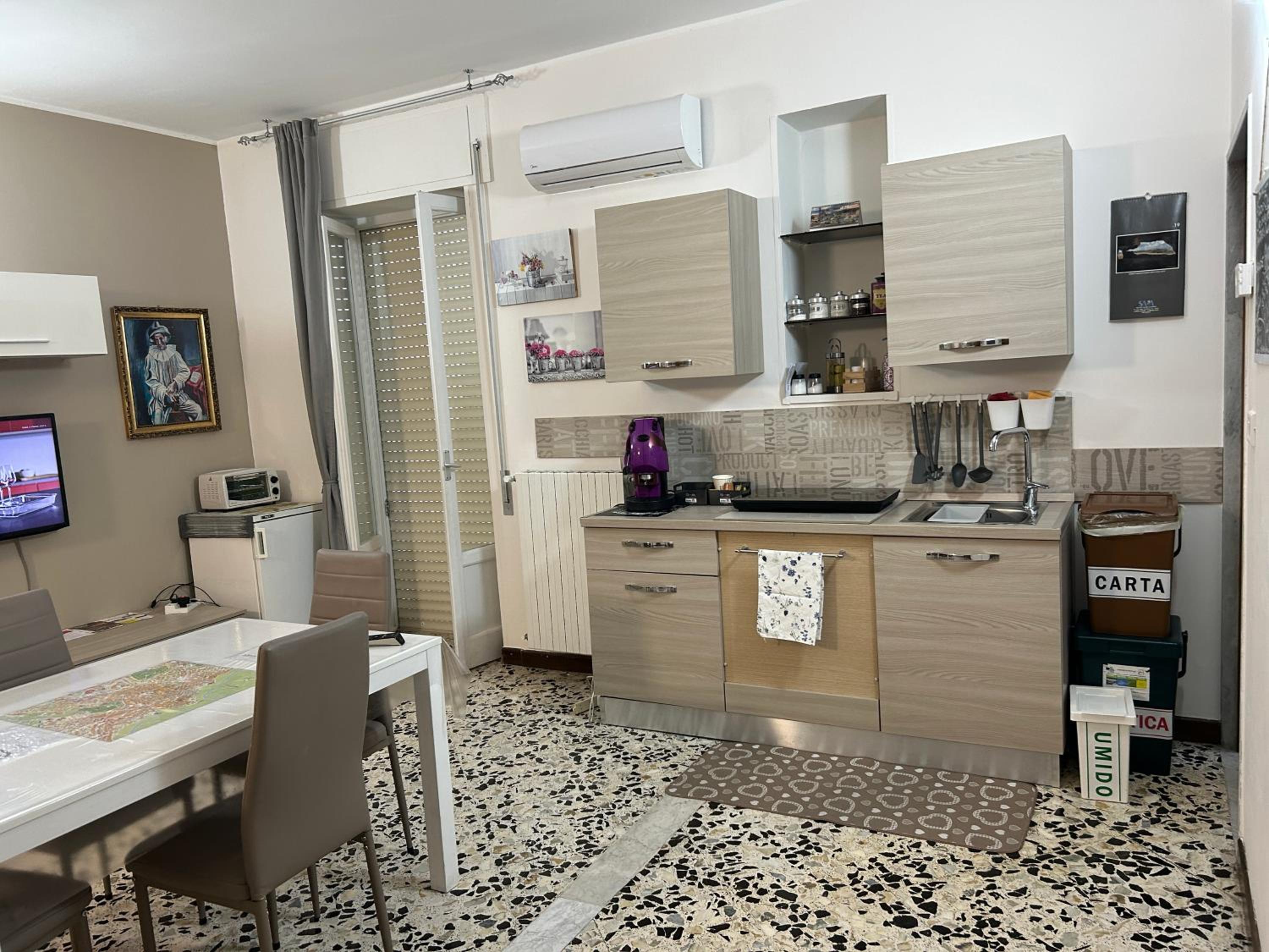 U pallimmer en Matera — kitchen