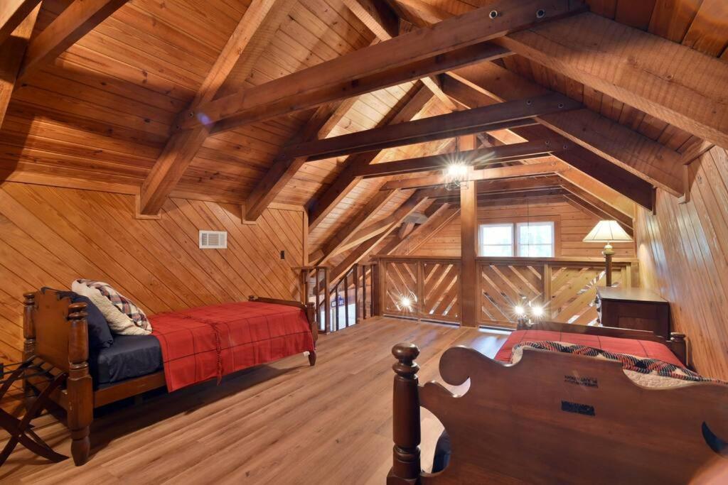 Peaceful Secluded Getaway Cabin