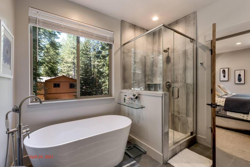 Lake Tahoe Vacations - Grandview Manor - Luxury - Hot tub - Stylish - Property Image 24