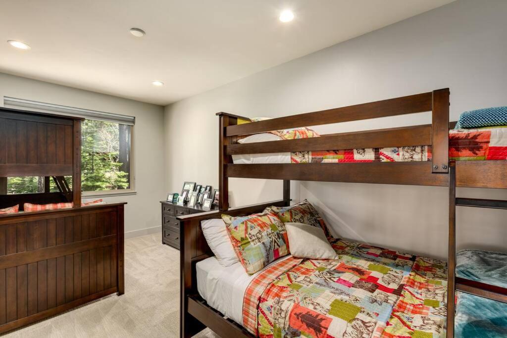 Lake Tahoe Vacations - Grandview Manor - Luxury - Hot tub - Stylish - Property Image 30