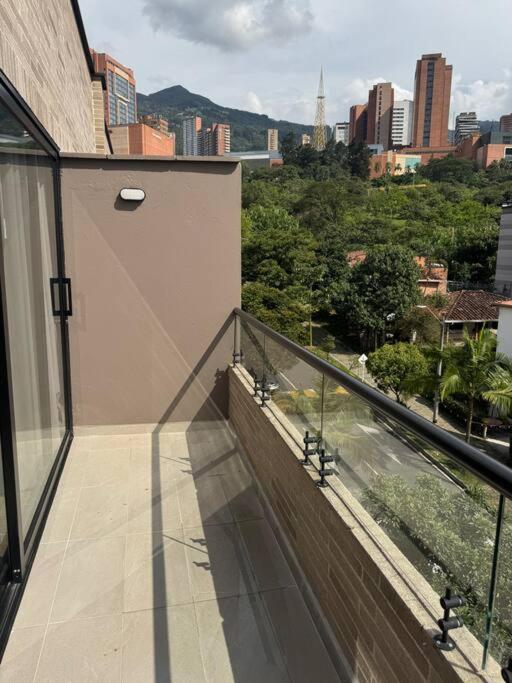 Apartamento 406 Poblado Cerca al CC El Tesoro