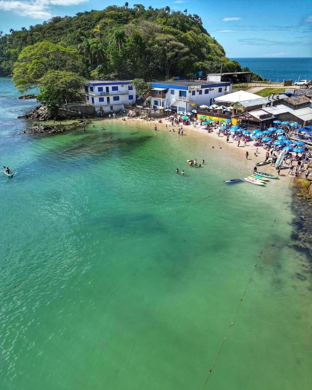 Cobertura com Piscina na praia de Bombas - BOM003