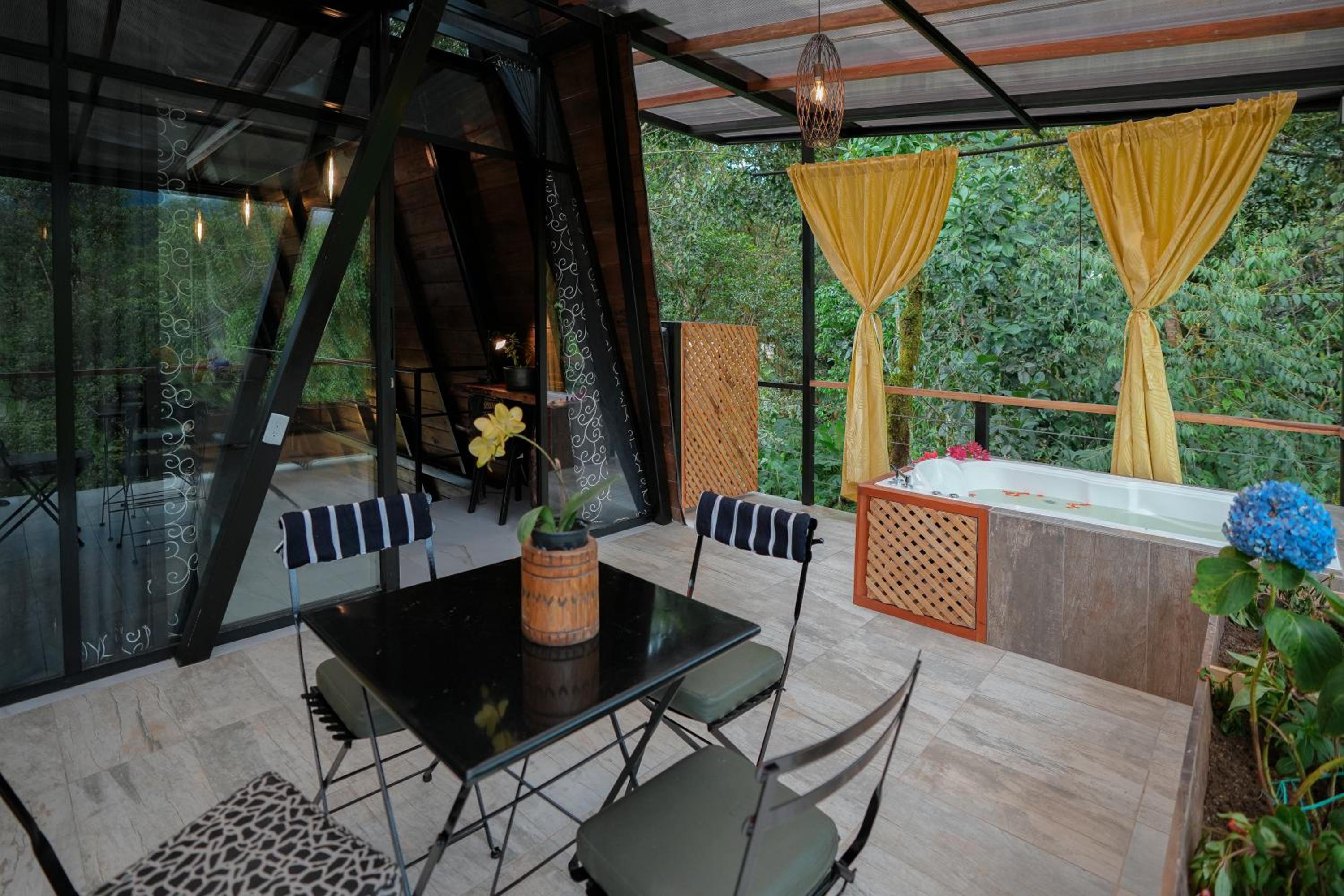 Suites Casa ColibrÍ