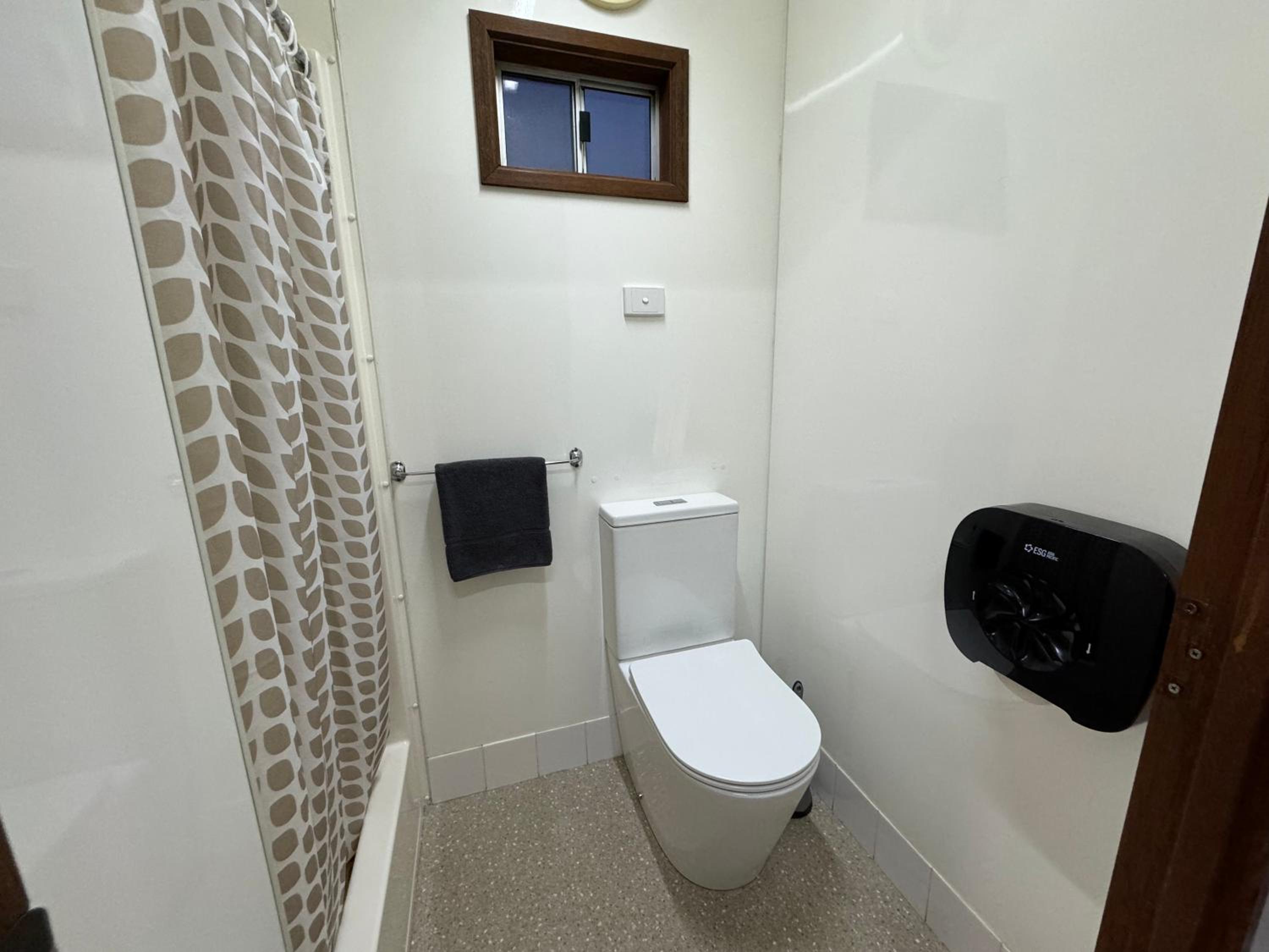 Acacia Caravan Park & Holiday Units view 3
