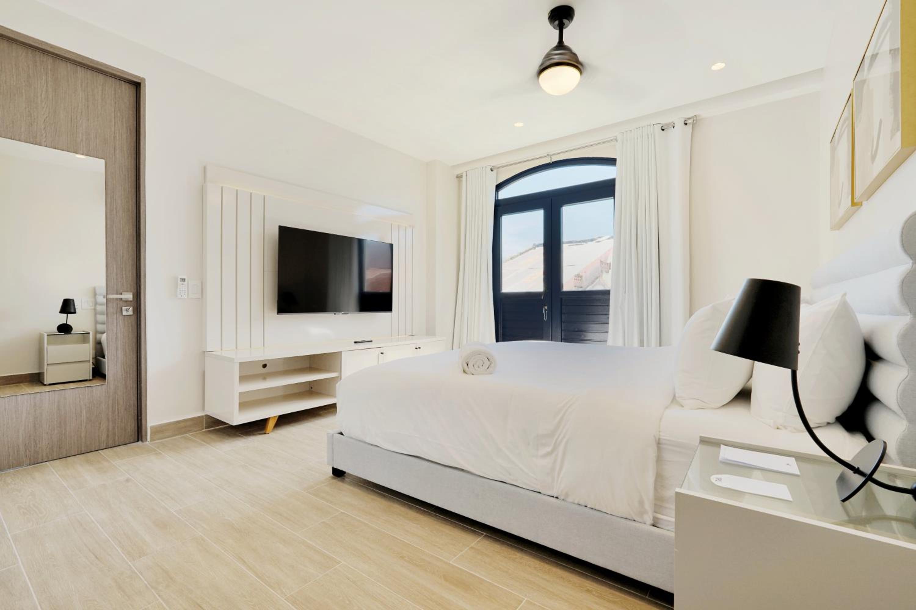 Classy 1BR with Terrace in Casco Viejo
