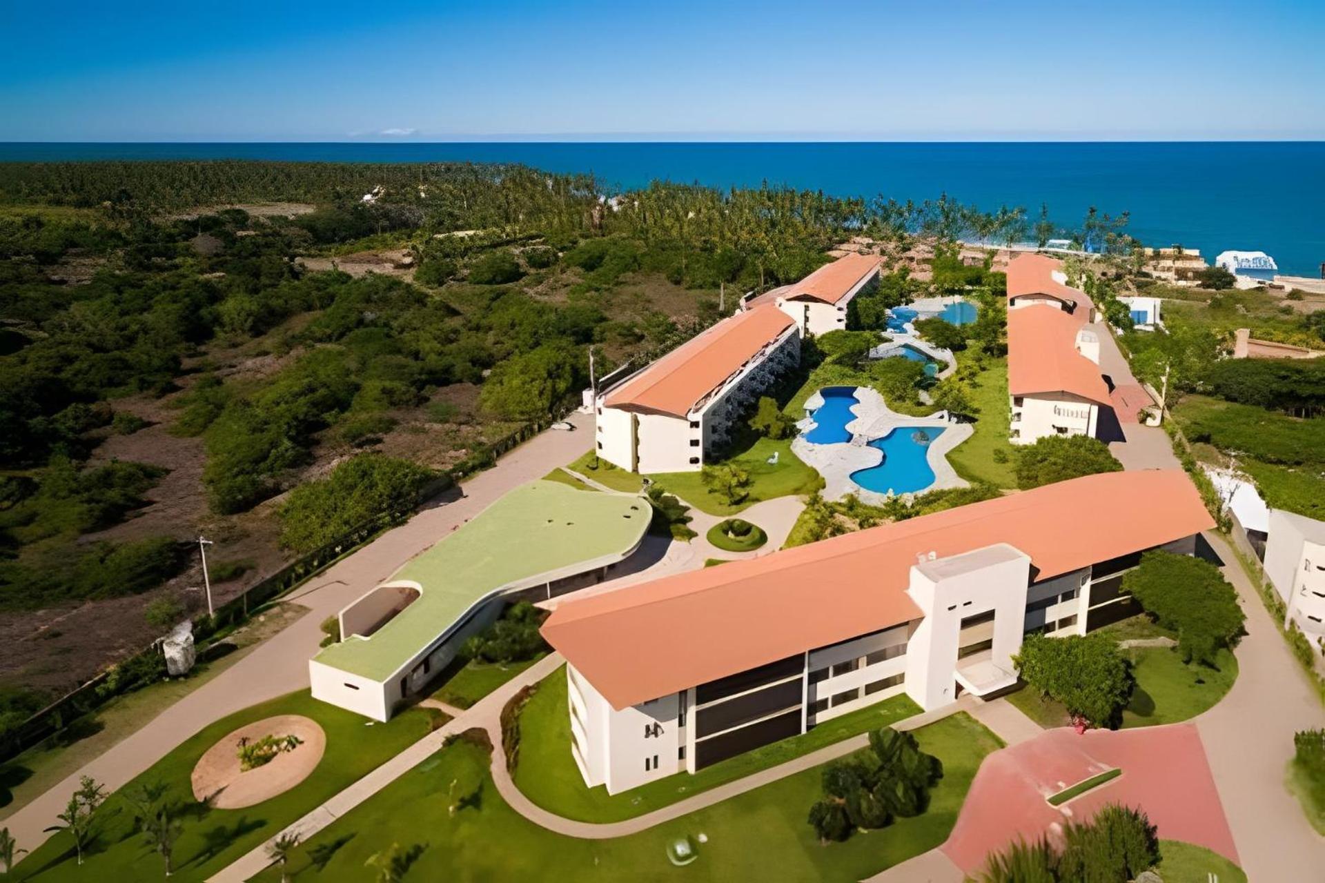 305 D Carneiros Beach Resort