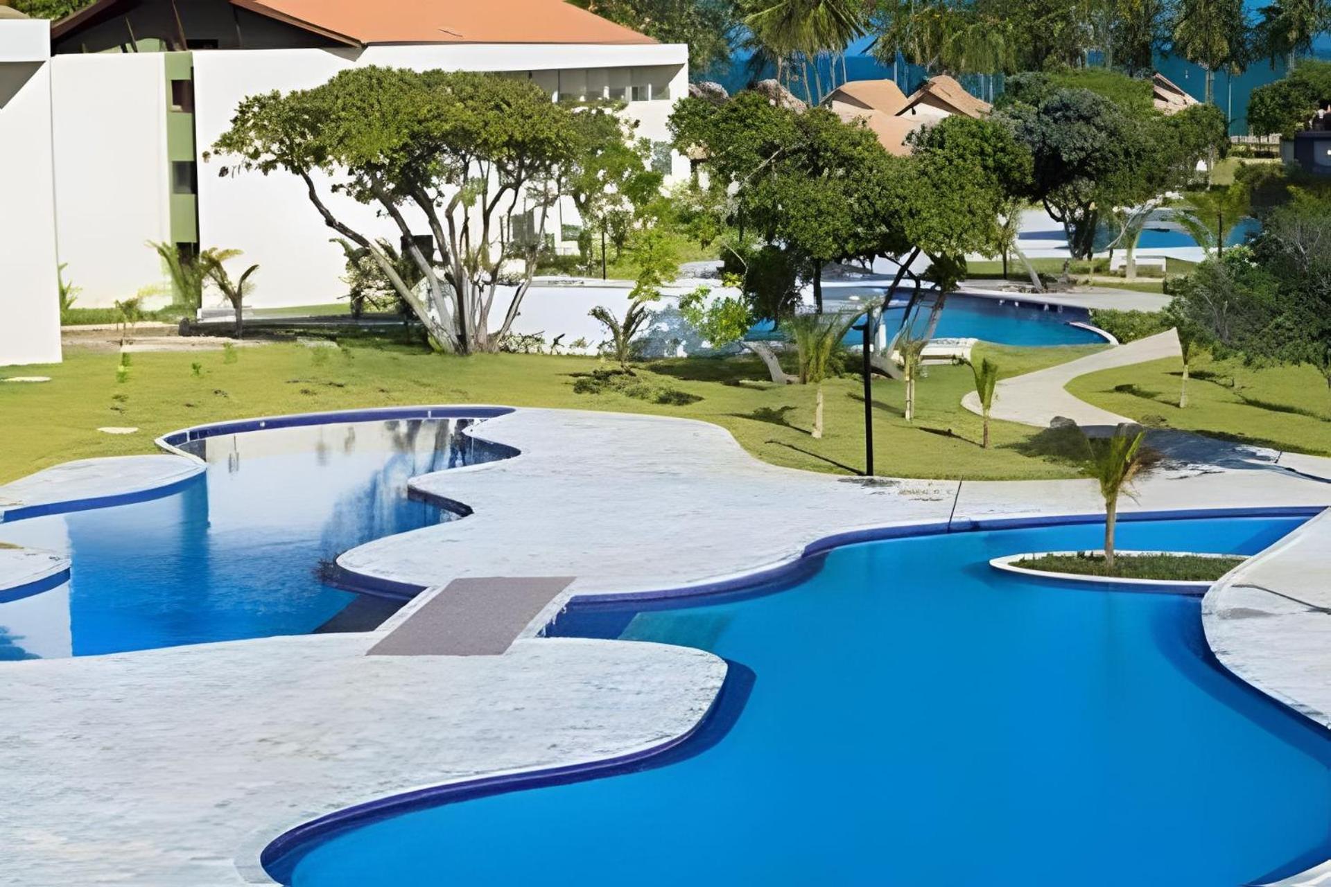 305 D Carneiros Beach Resort