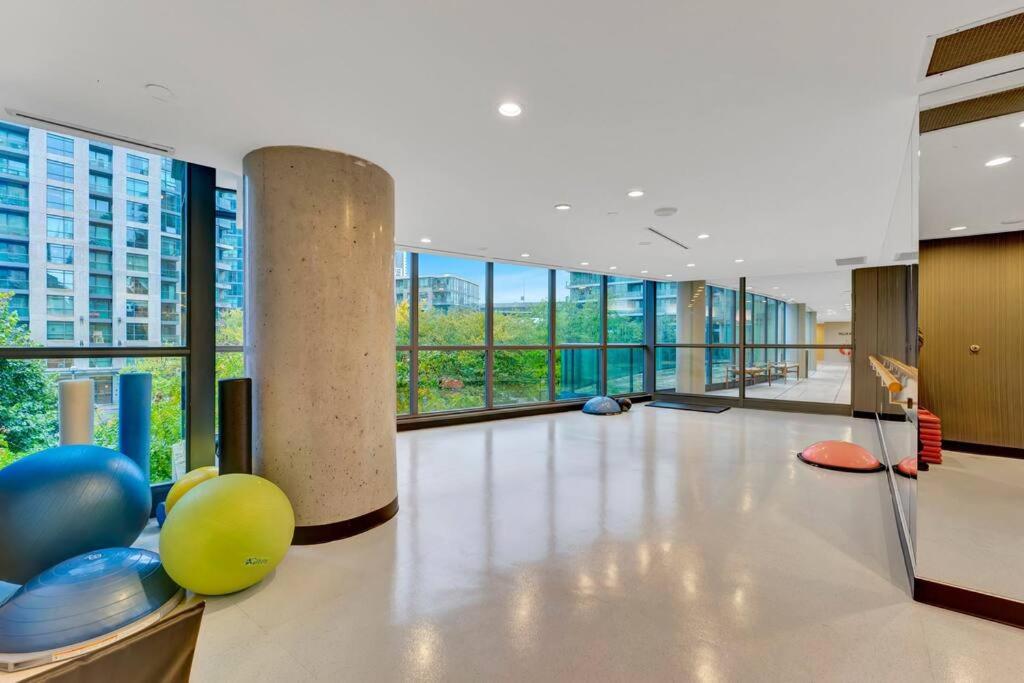 Penthouse Corner Suite with Panoramic 12 FT Windows