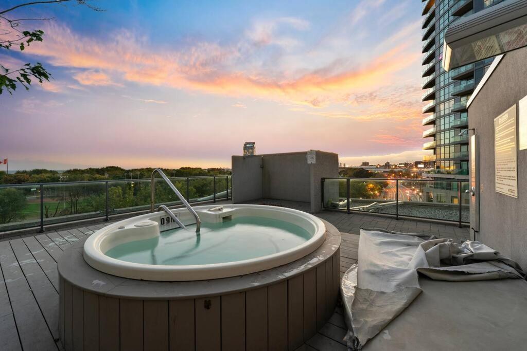Penthouse Corner Suite with Panoramic 12 FT Windows