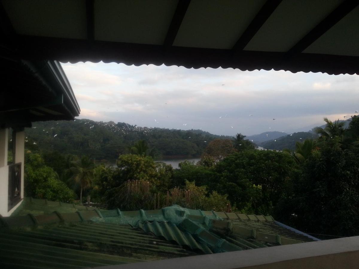 Kandy Holiday Home