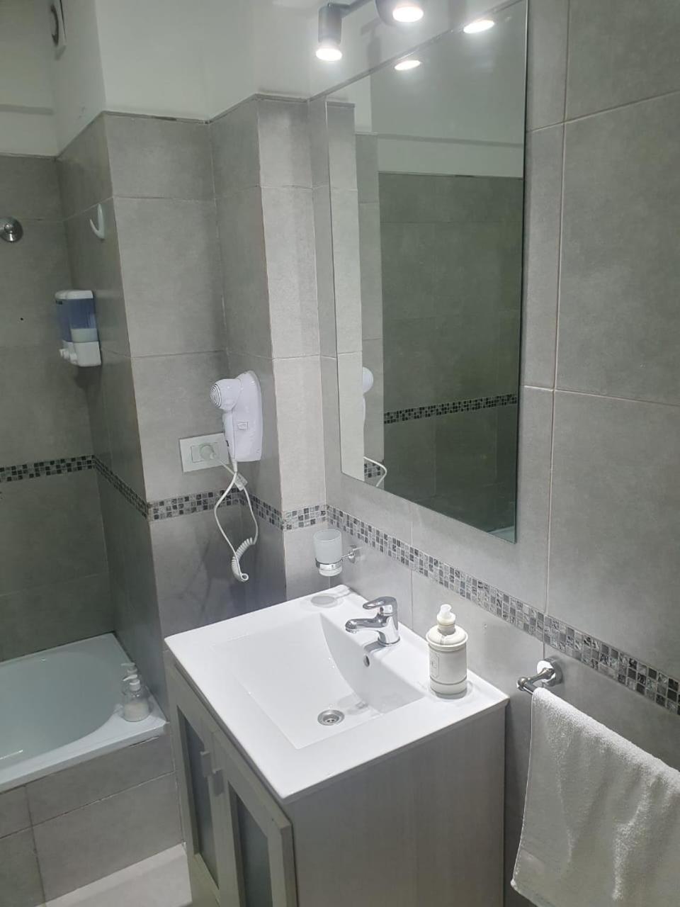 CR Apartment