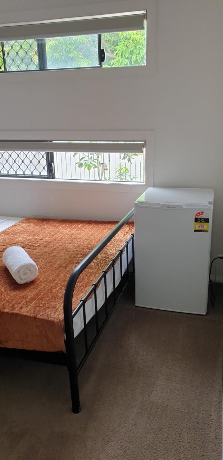 Modern Home close to CBD