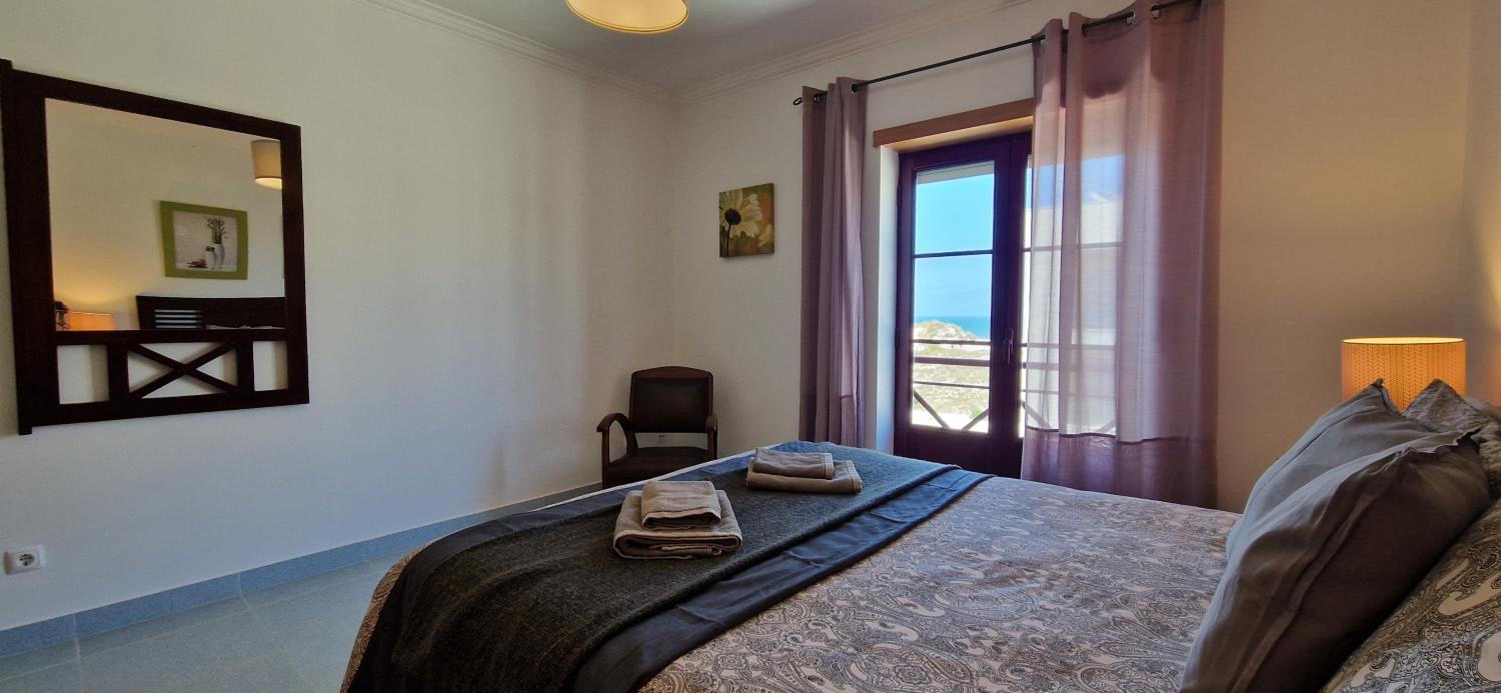 Baleal Holidays - Peniche Beach Front Apartment view 4