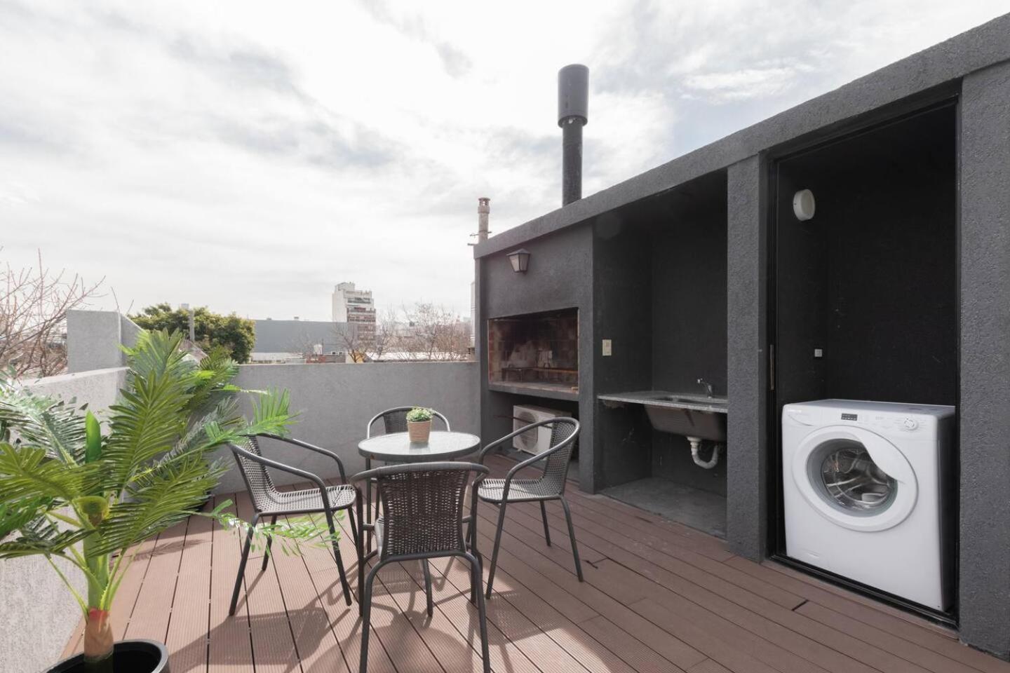 Fliphaus Loyola 1500 - Lux House Palermo Holly