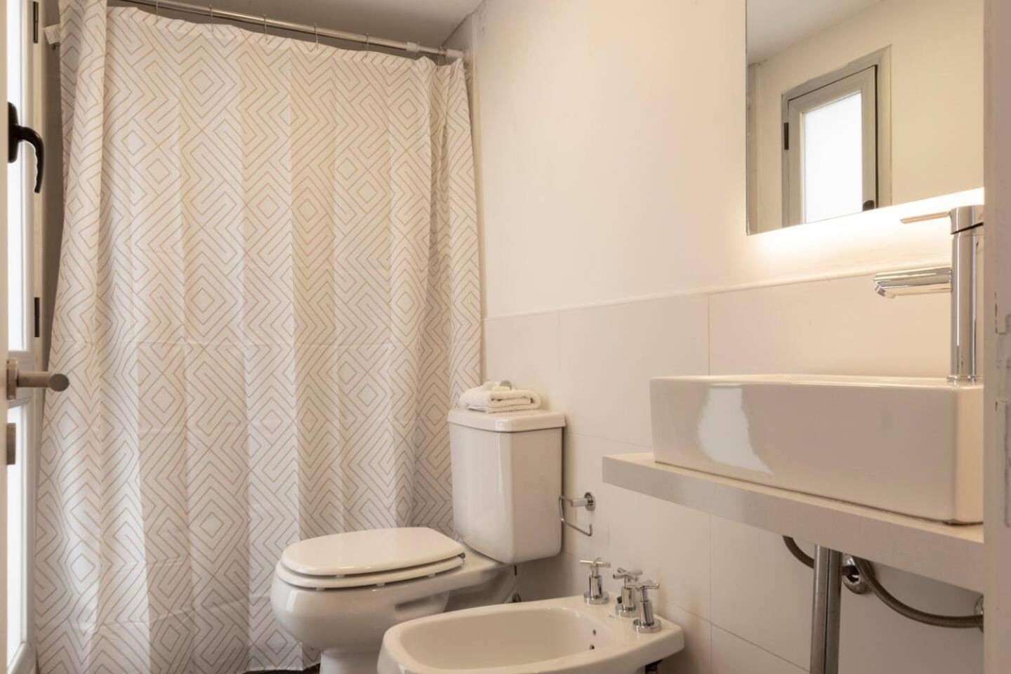Fliphaus Loyola 1500 - Lux House Palermo Holly