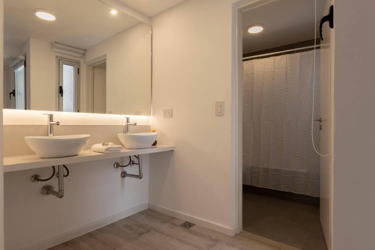 Fliphaus Loyola 1500 - Lux House Palermo Holly