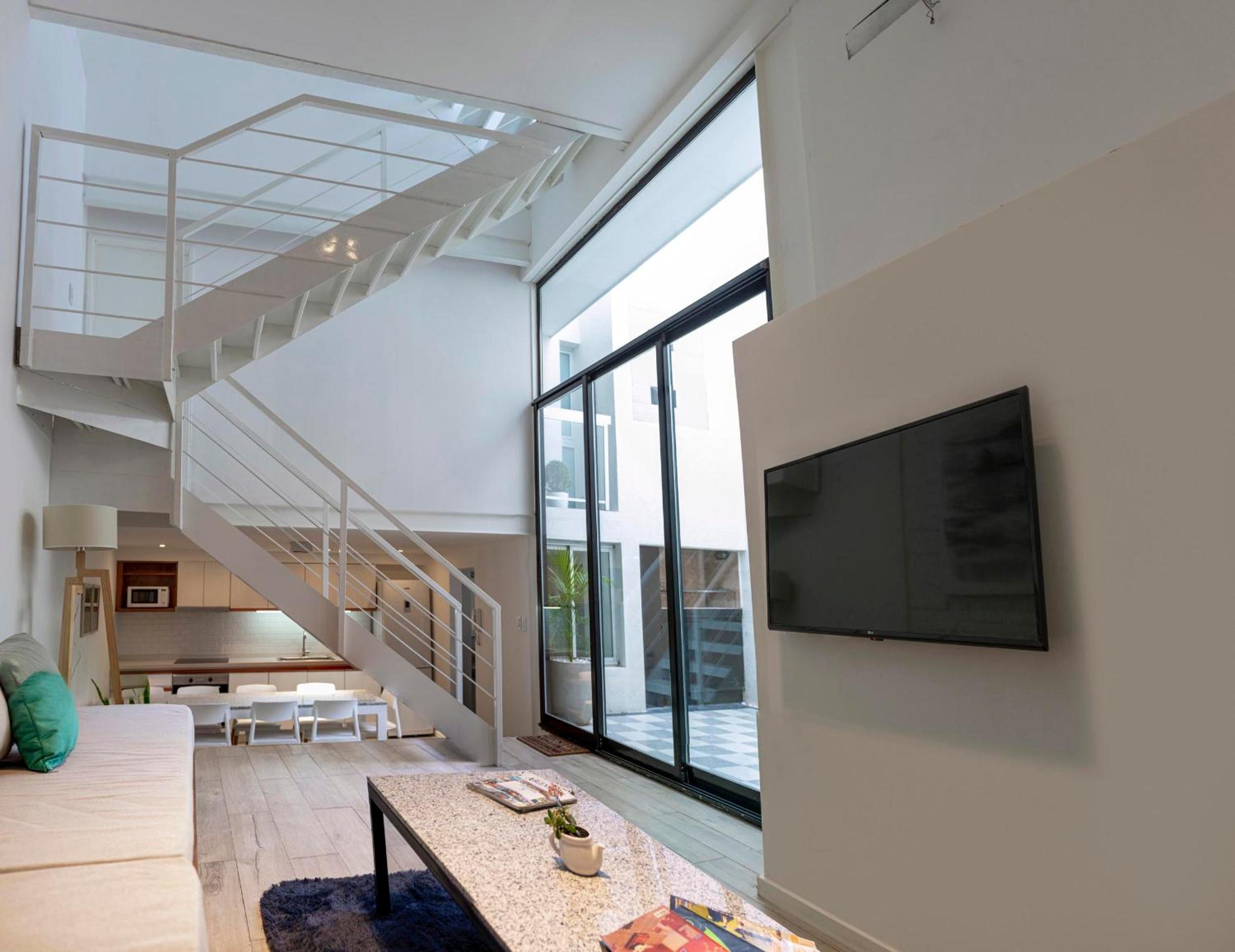 Fliphaus Loyola 1500 - Lux House Palermo Holly