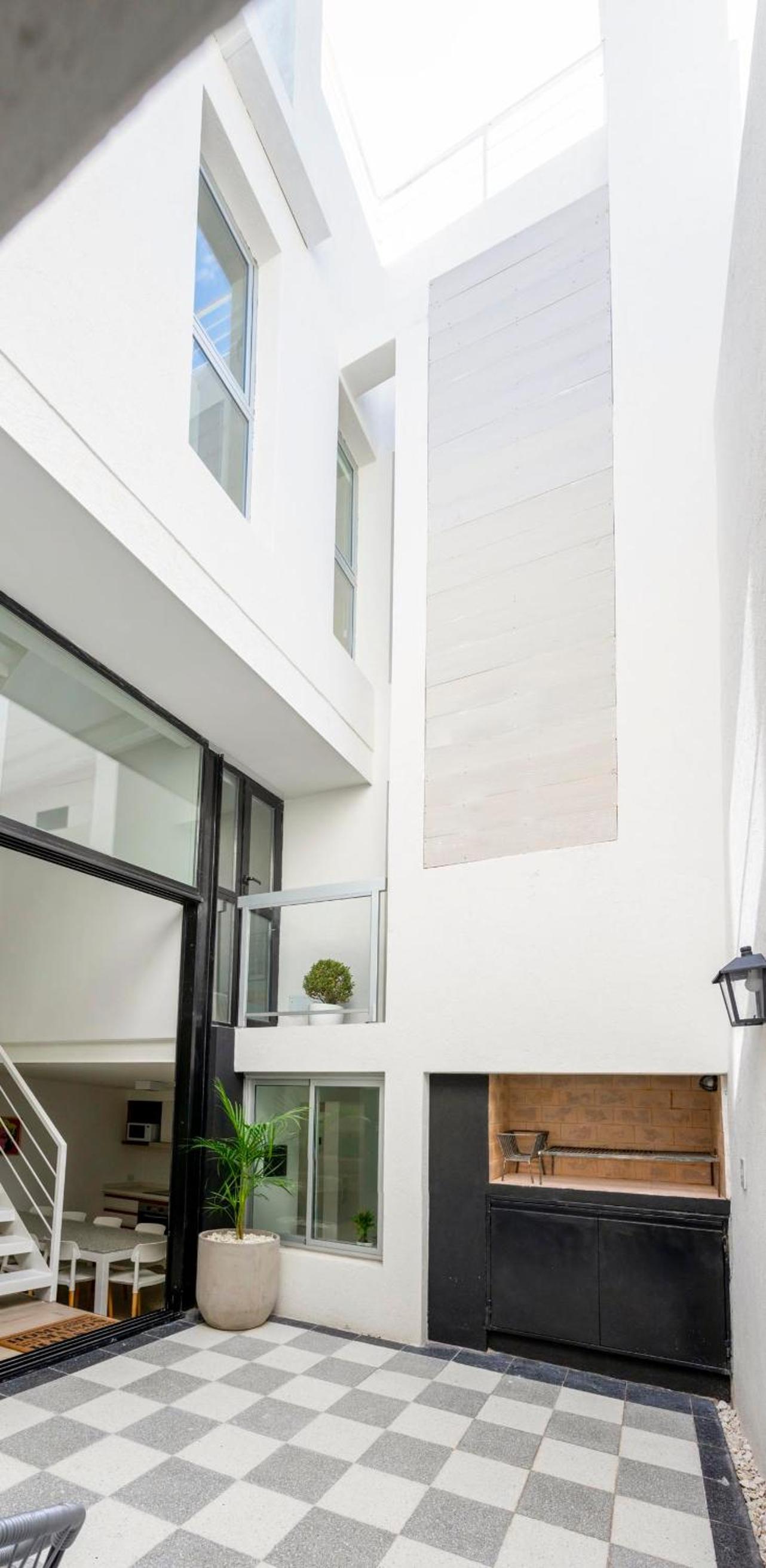 Fliphaus Loyola 1500 - Lux House Palermo Holly