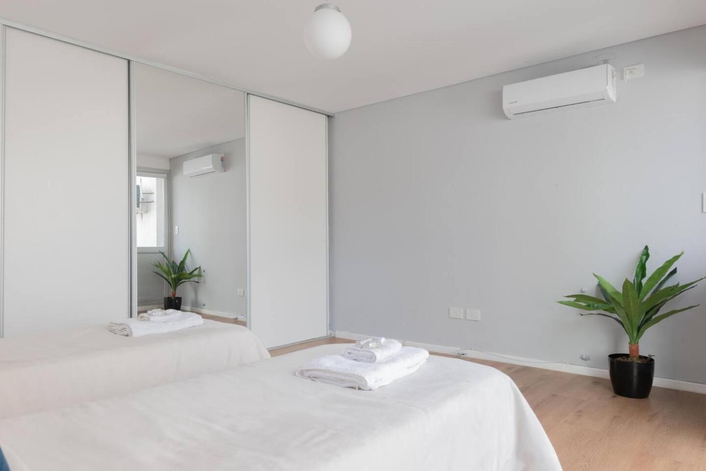 Fliphaus Loyola 1500 - Lux House Palermo Holly