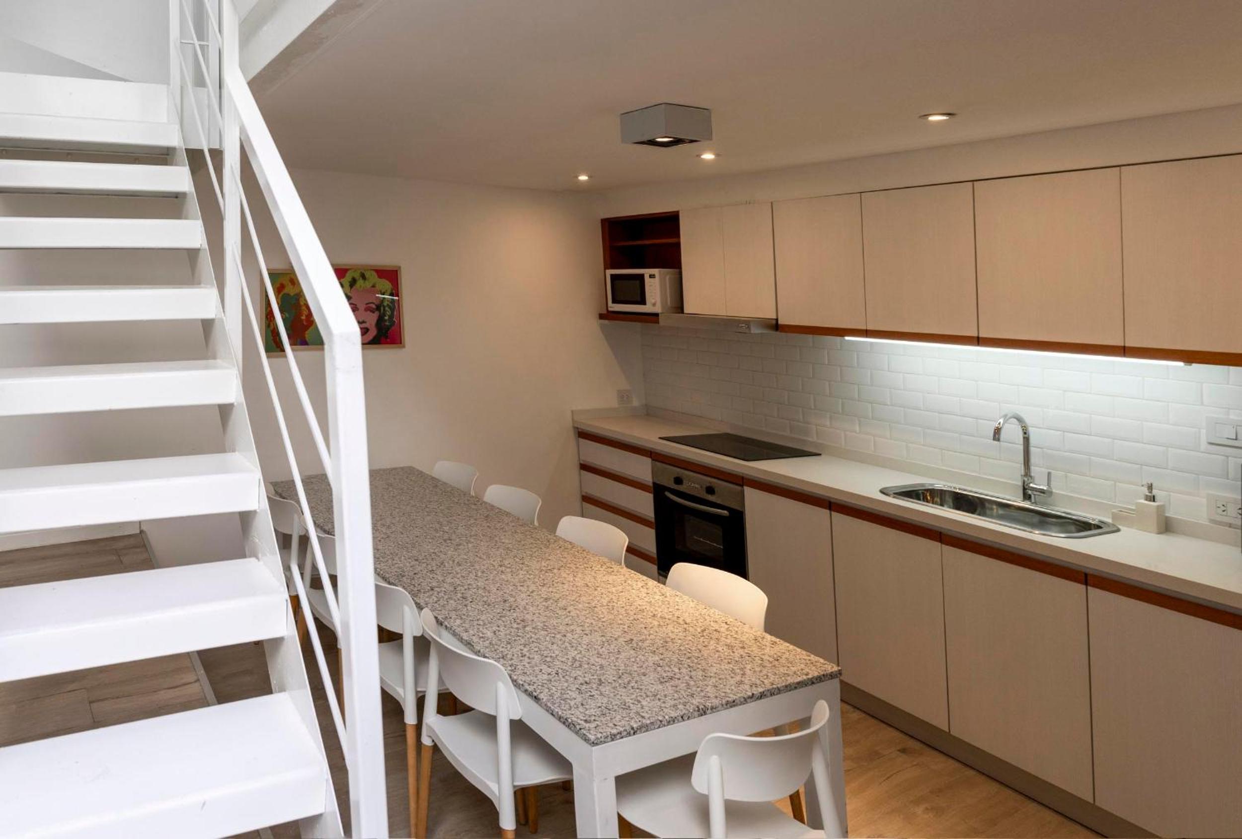Fliphaus Loyola 1500 - Lux House Palermo Holly