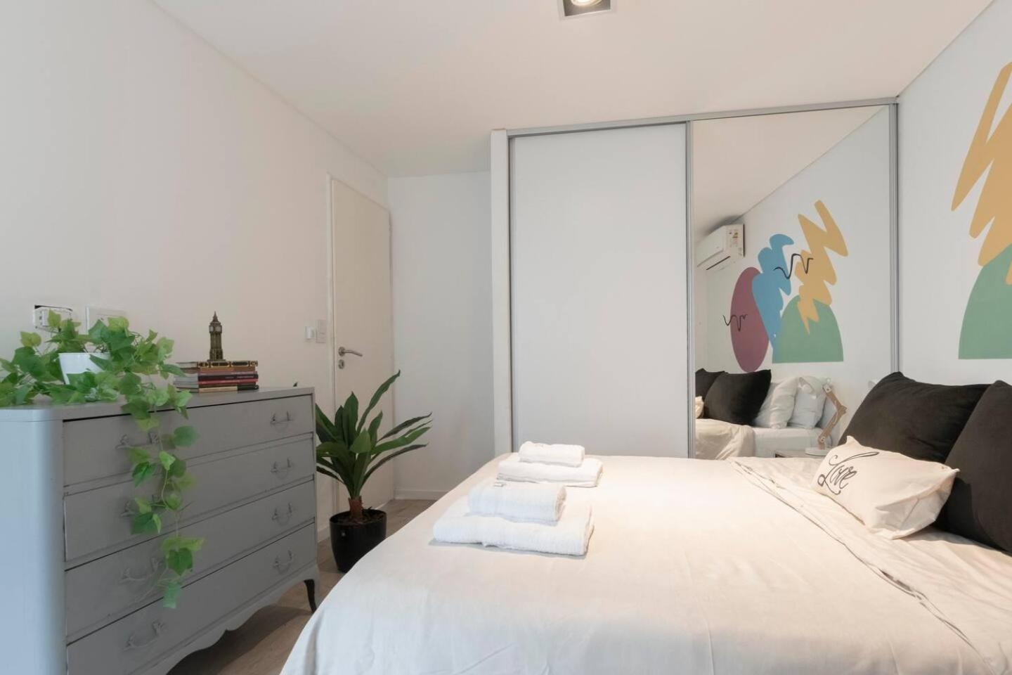 Fliphaus Loyola 1500 - Lux House Palermo Holly