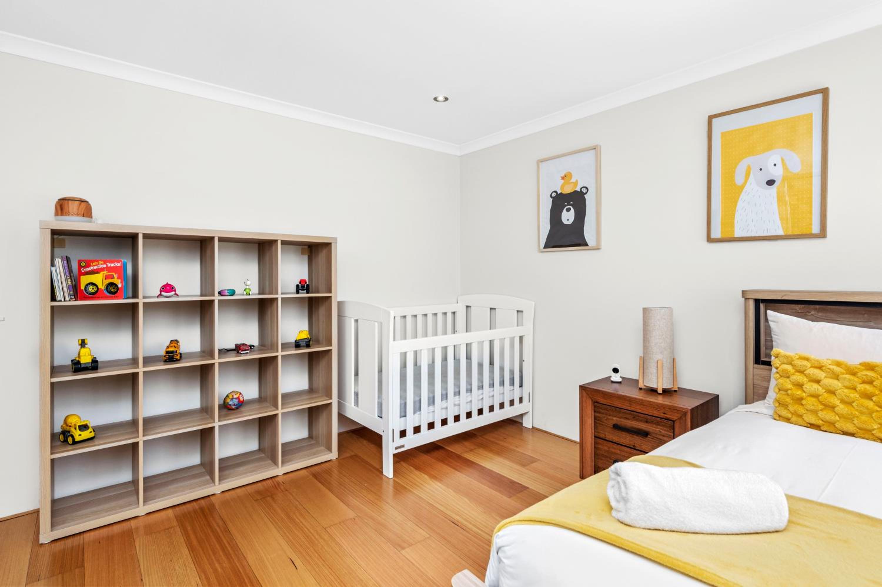 10 Majestic Maylands 4brwalk To River!