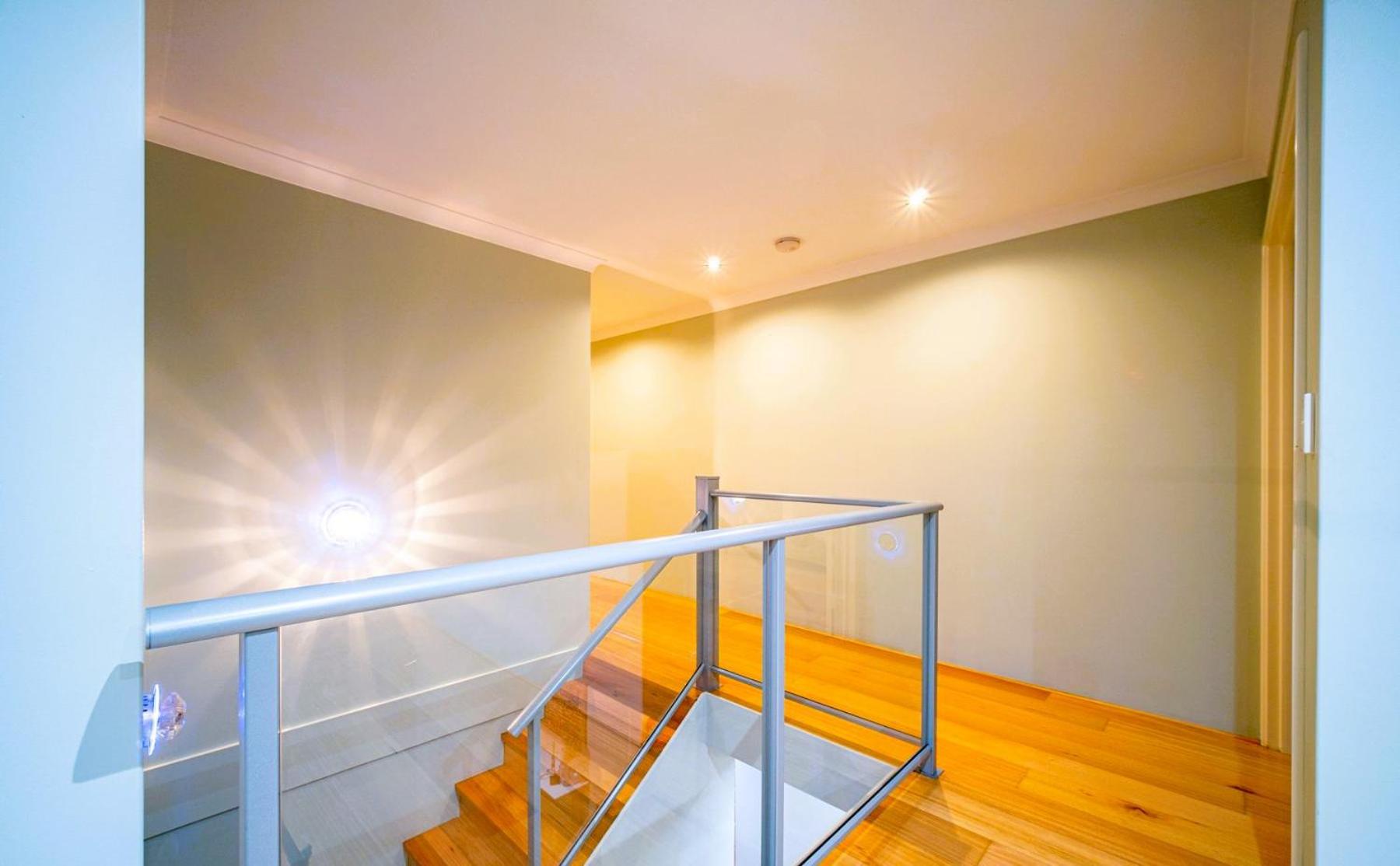 10 Majestic Maylands 4brwalk To River!