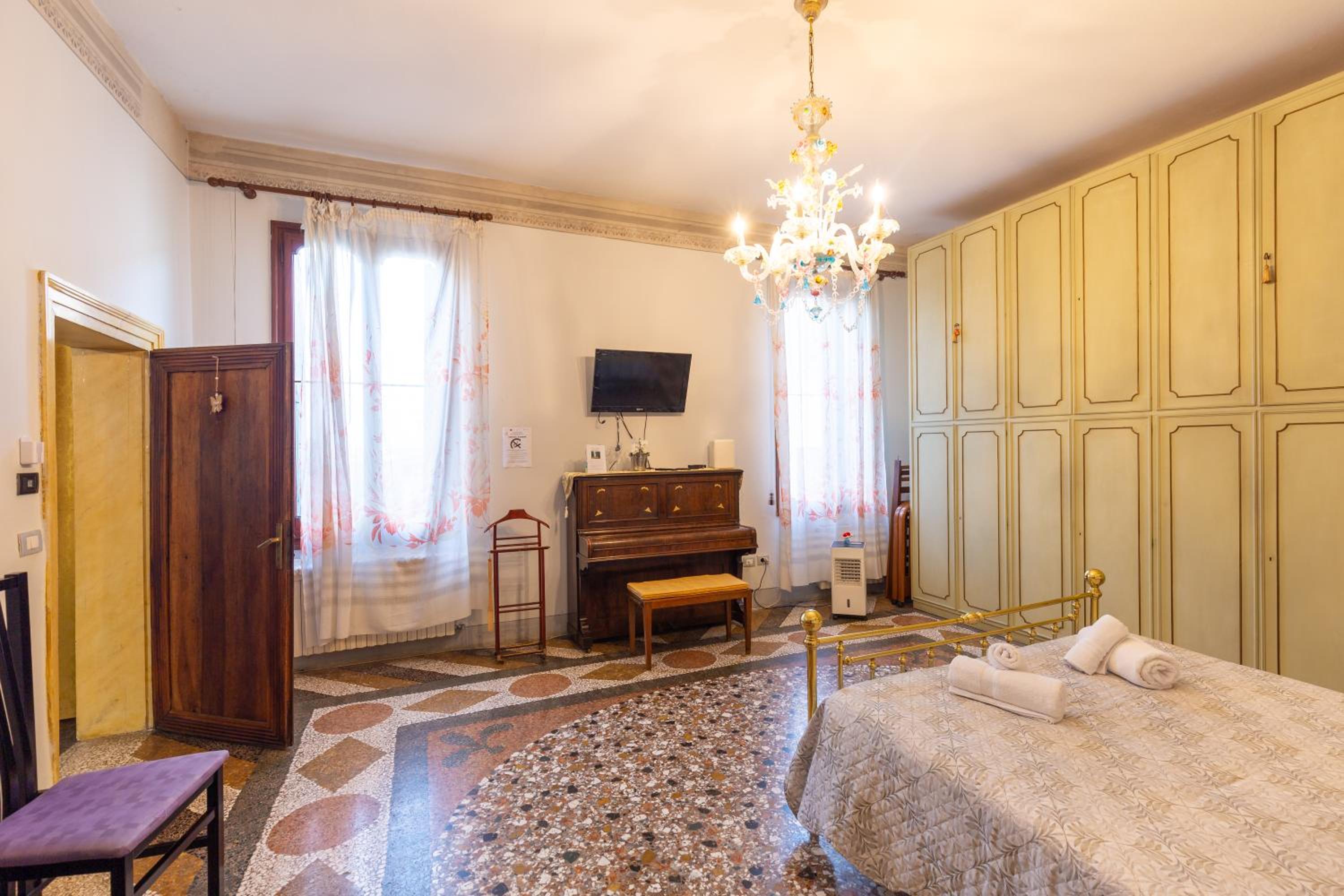 Villa Nani Mocenigo, Golin