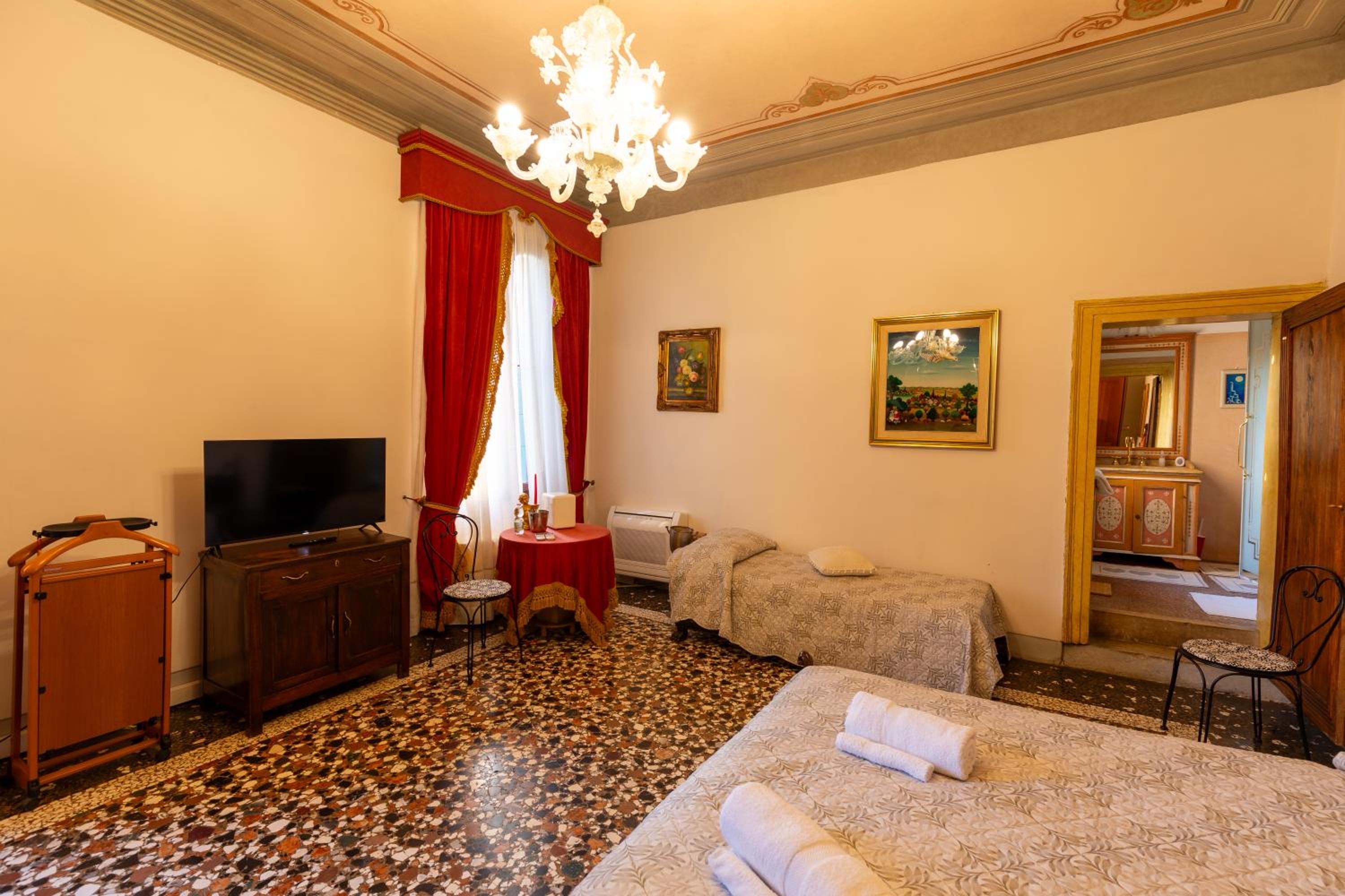 Villa Nani Mocenigo, Golin