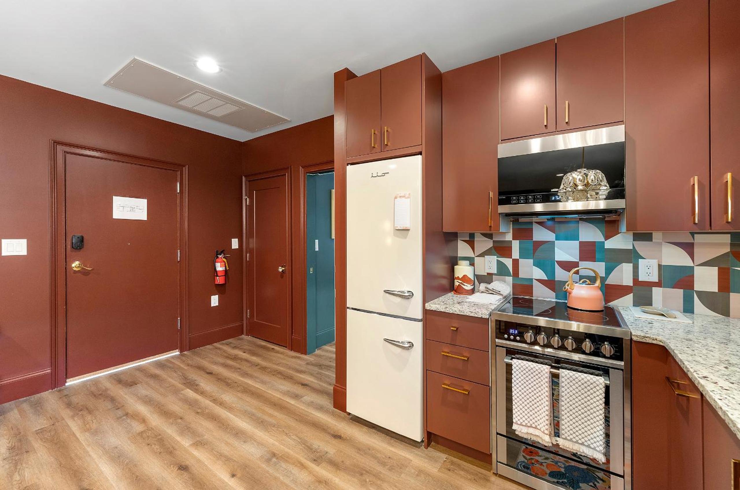 Lavish Loft on Main St - Walk to Stn Mtn Park! view 3