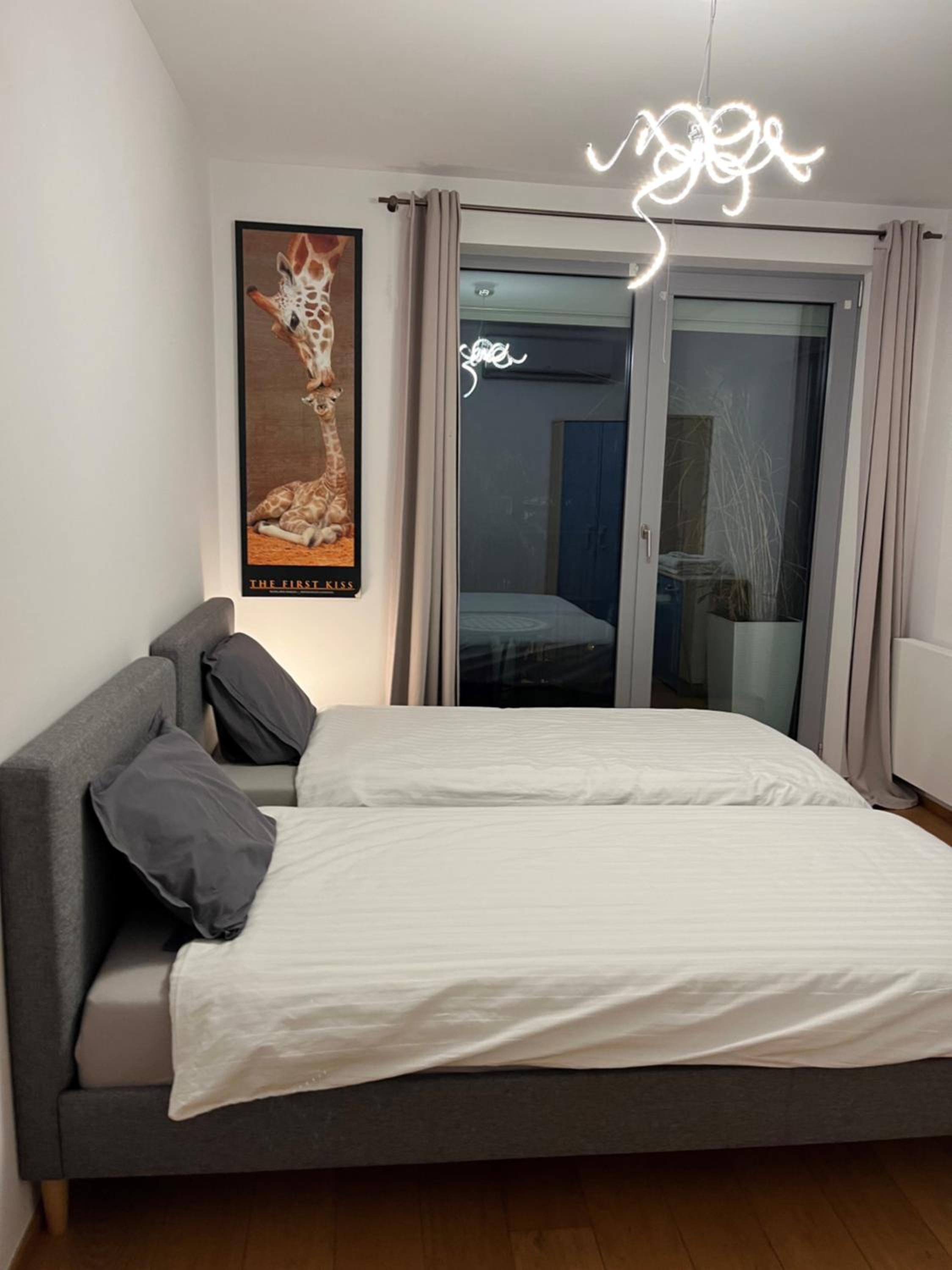 Apartment in historical center with park view