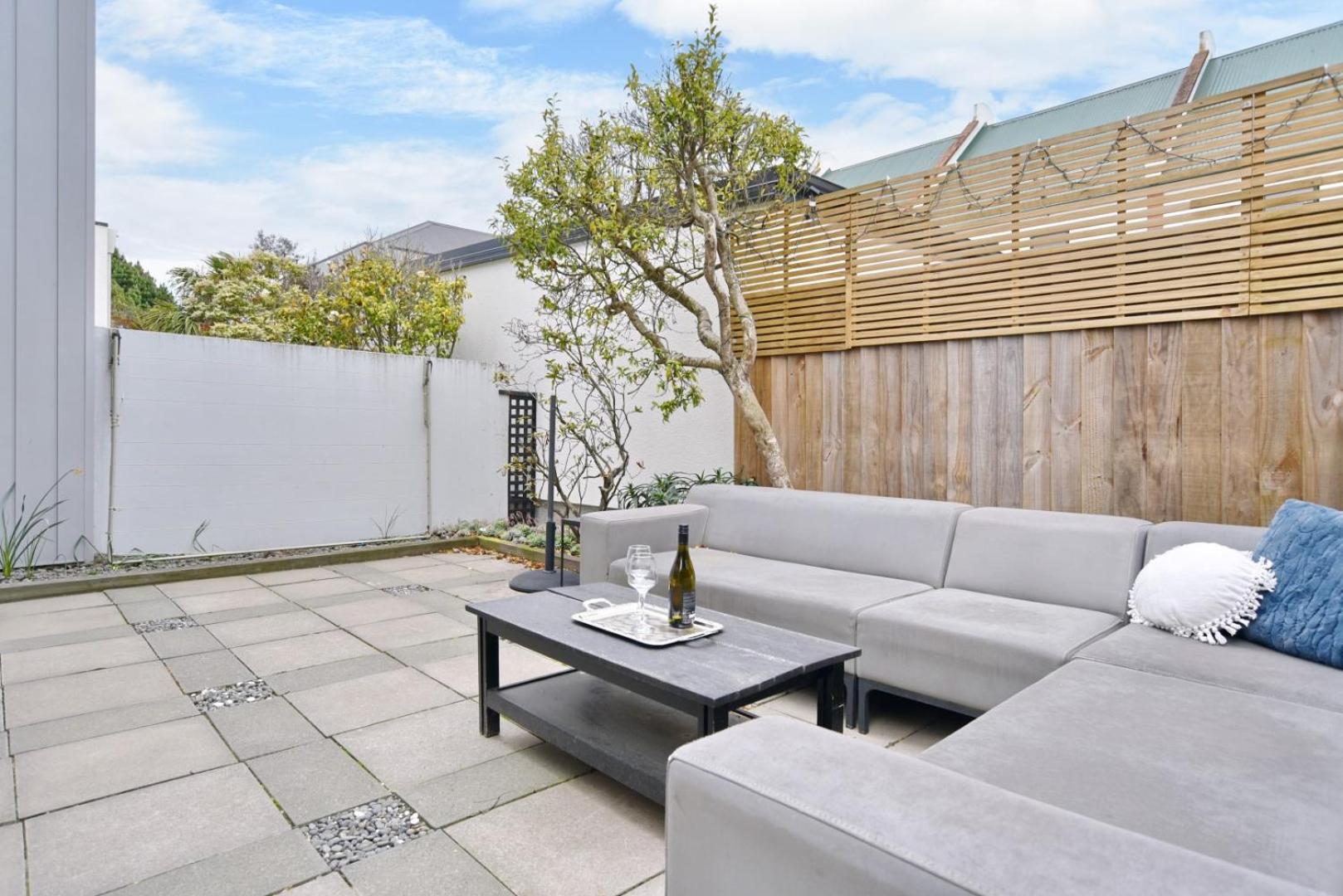 Ely Street - Christchurch Holiday Homes