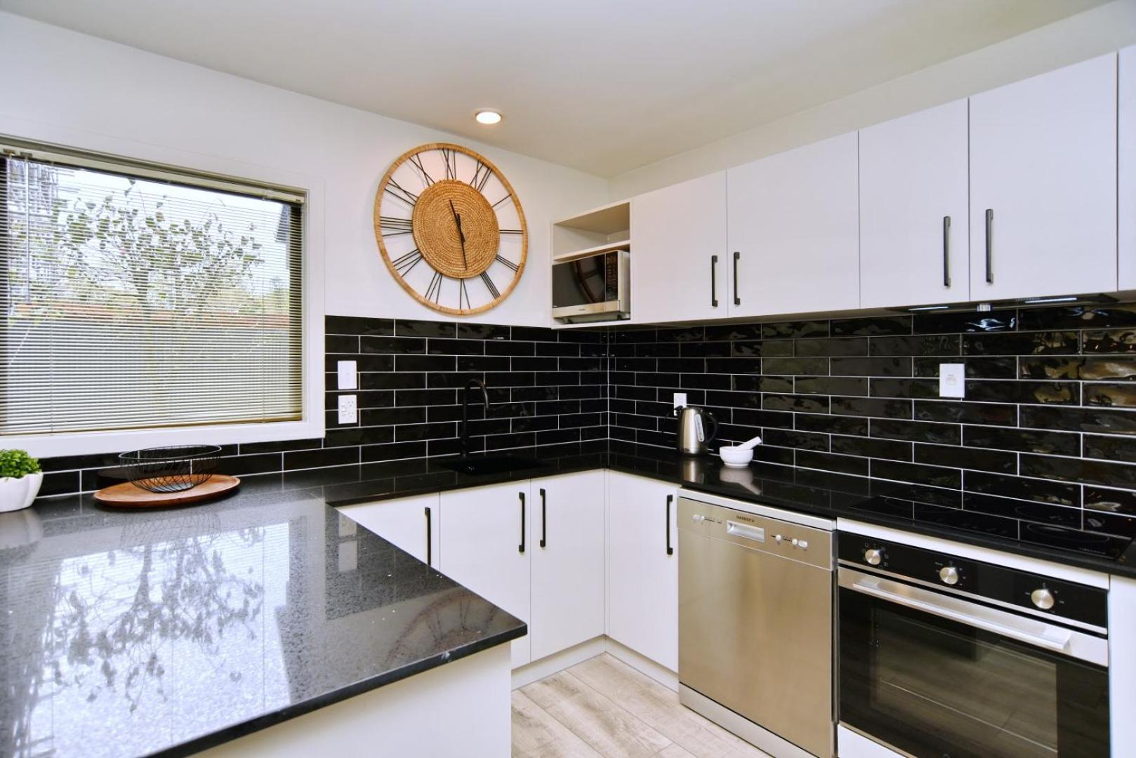 Ely Street - Christchurch Holiday Homes
