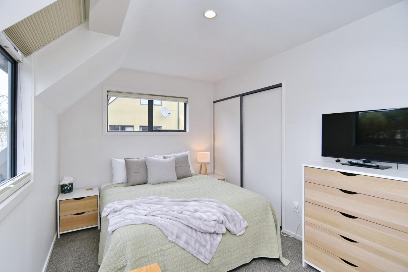 Ely Street - Christchurch Holiday Homes