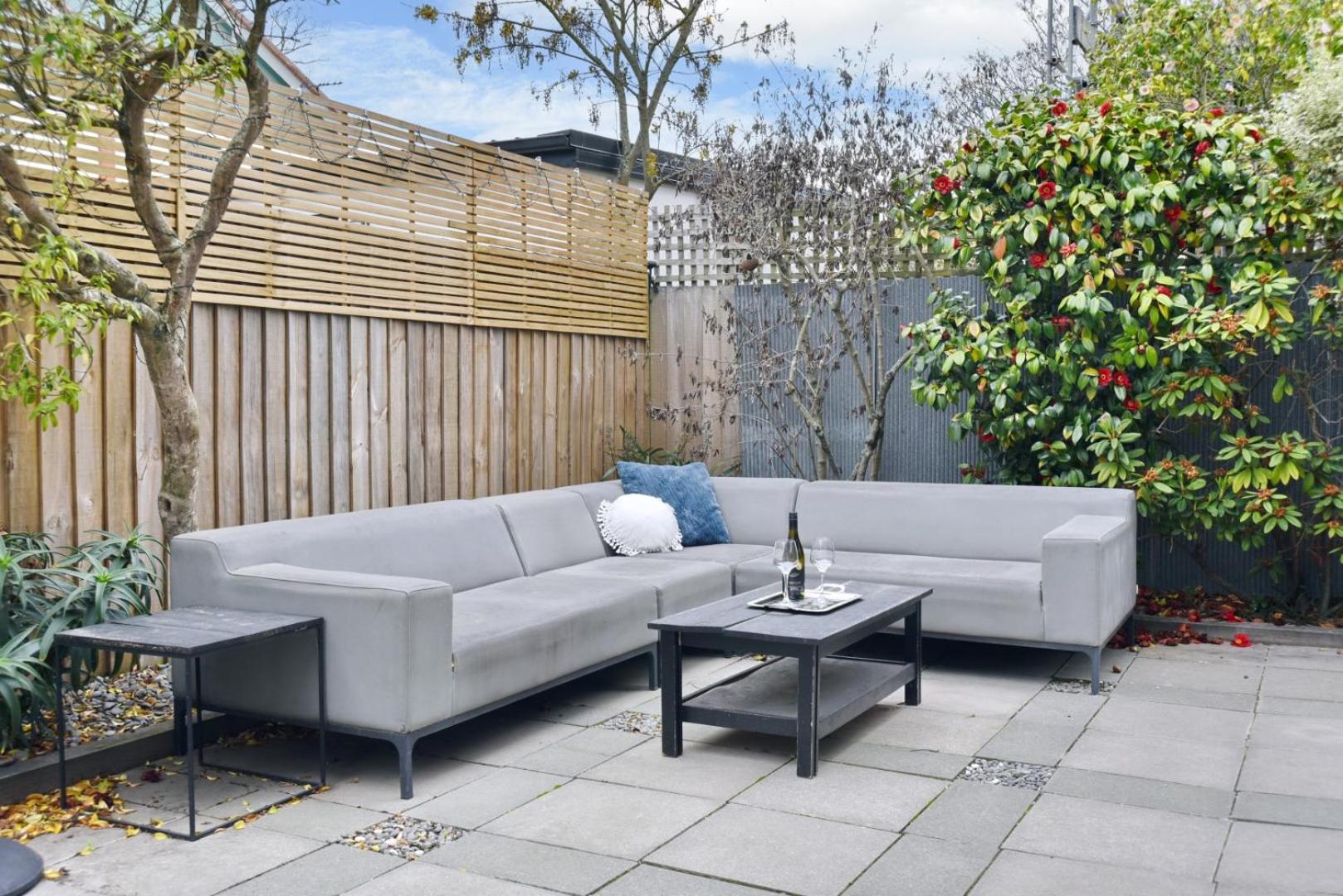Ely Street - Christchurch Holiday Homes