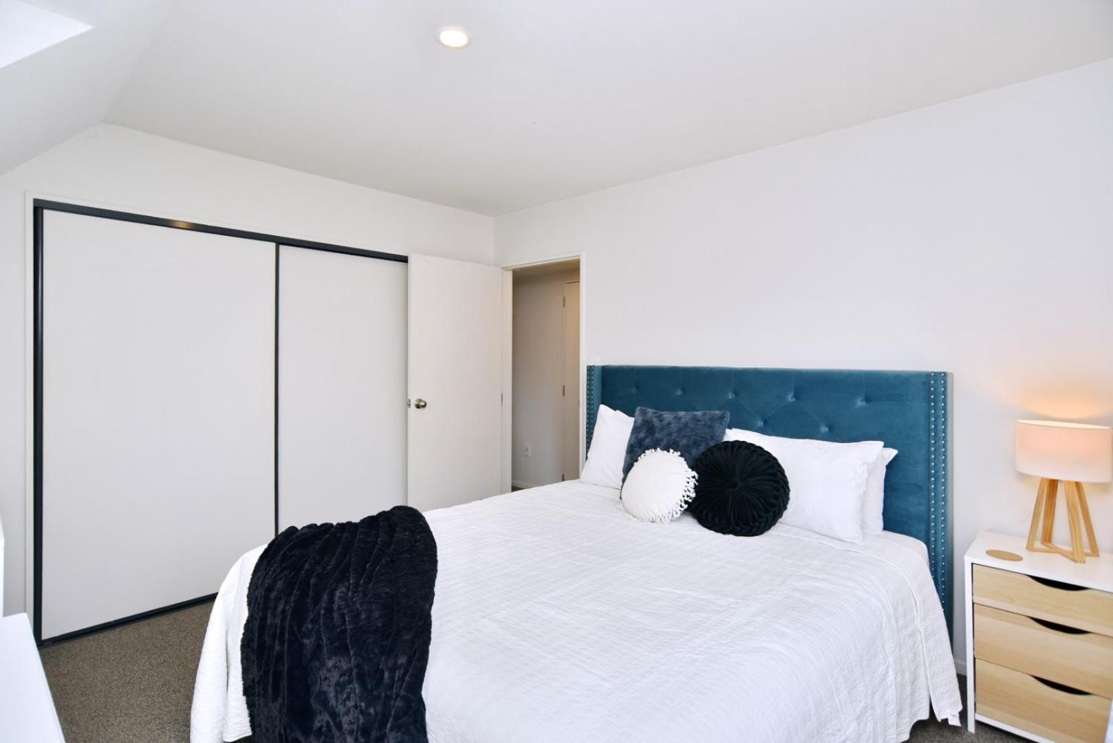 Ely Street - Christchurch Holiday Homes