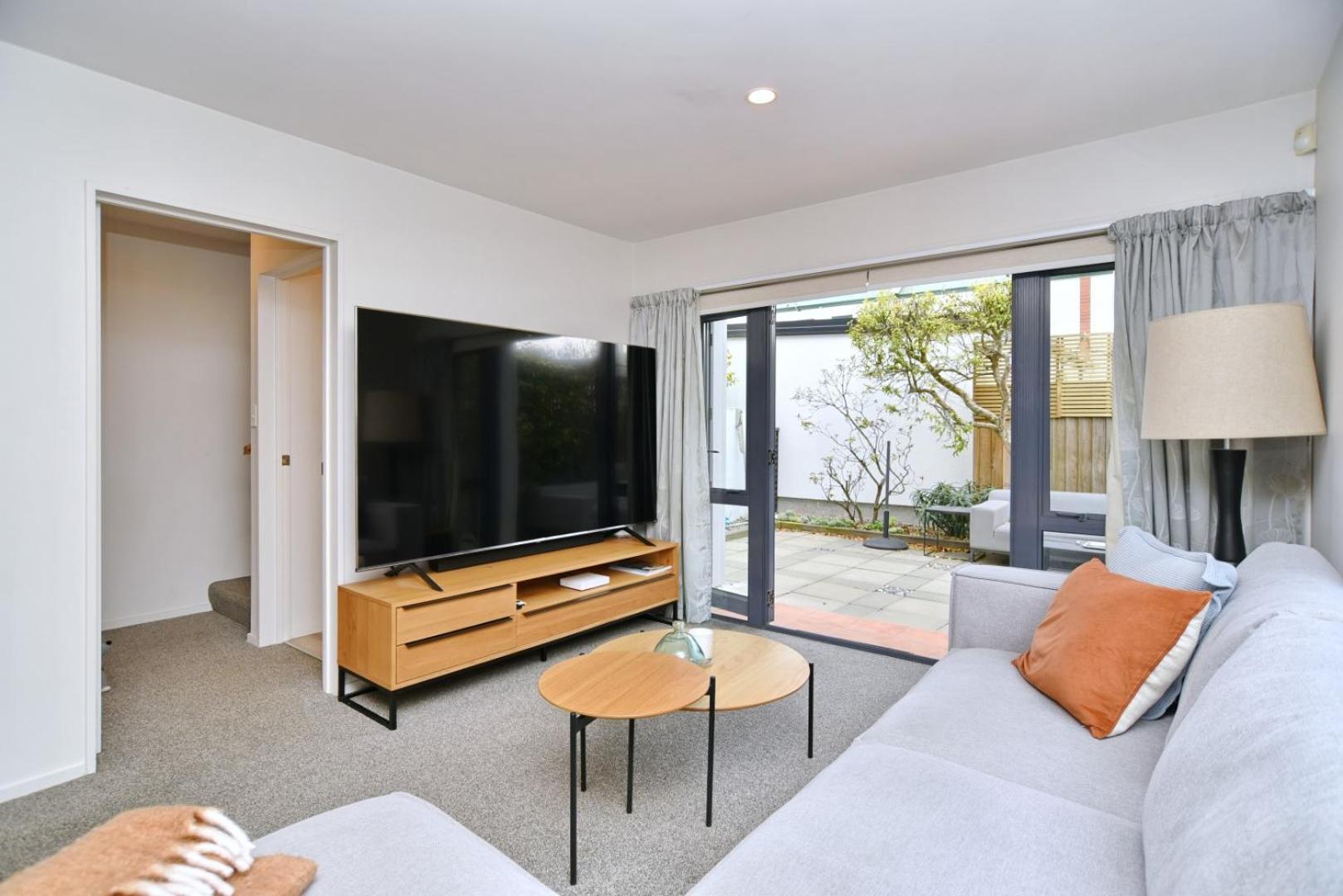 Ely Street - Christchurch Holiday Homes