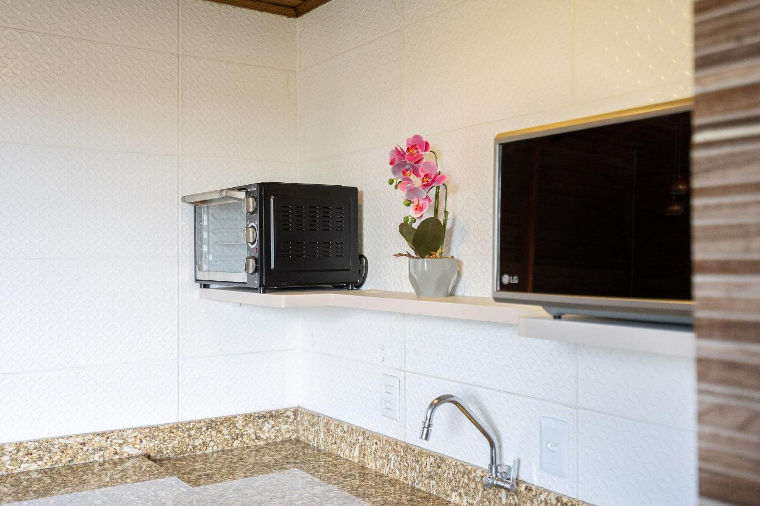 Apê Cabana com banheira hidro casal, ar condicionado