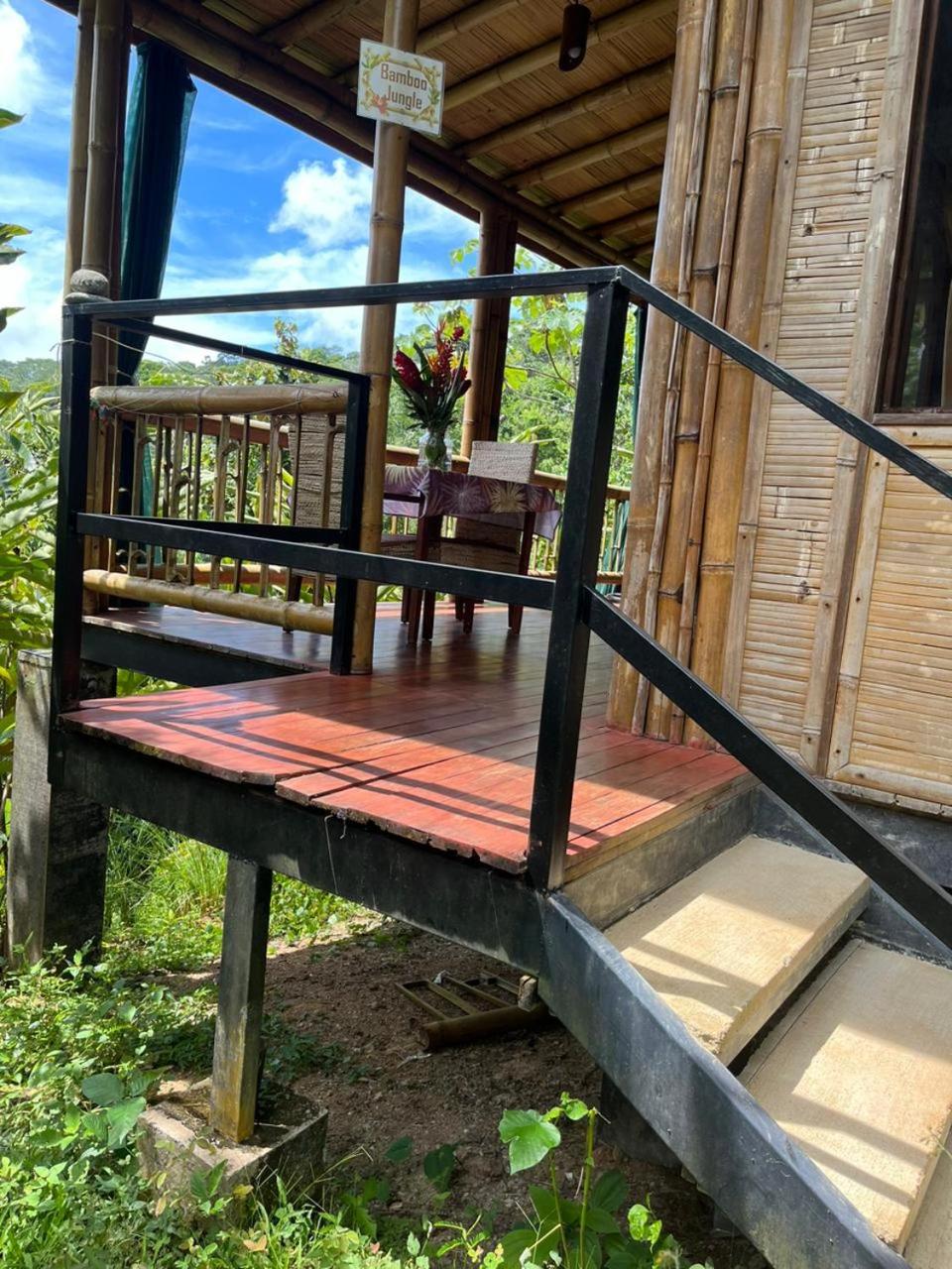 Bamboo Jungle Cabin 3 nights minimum stay
